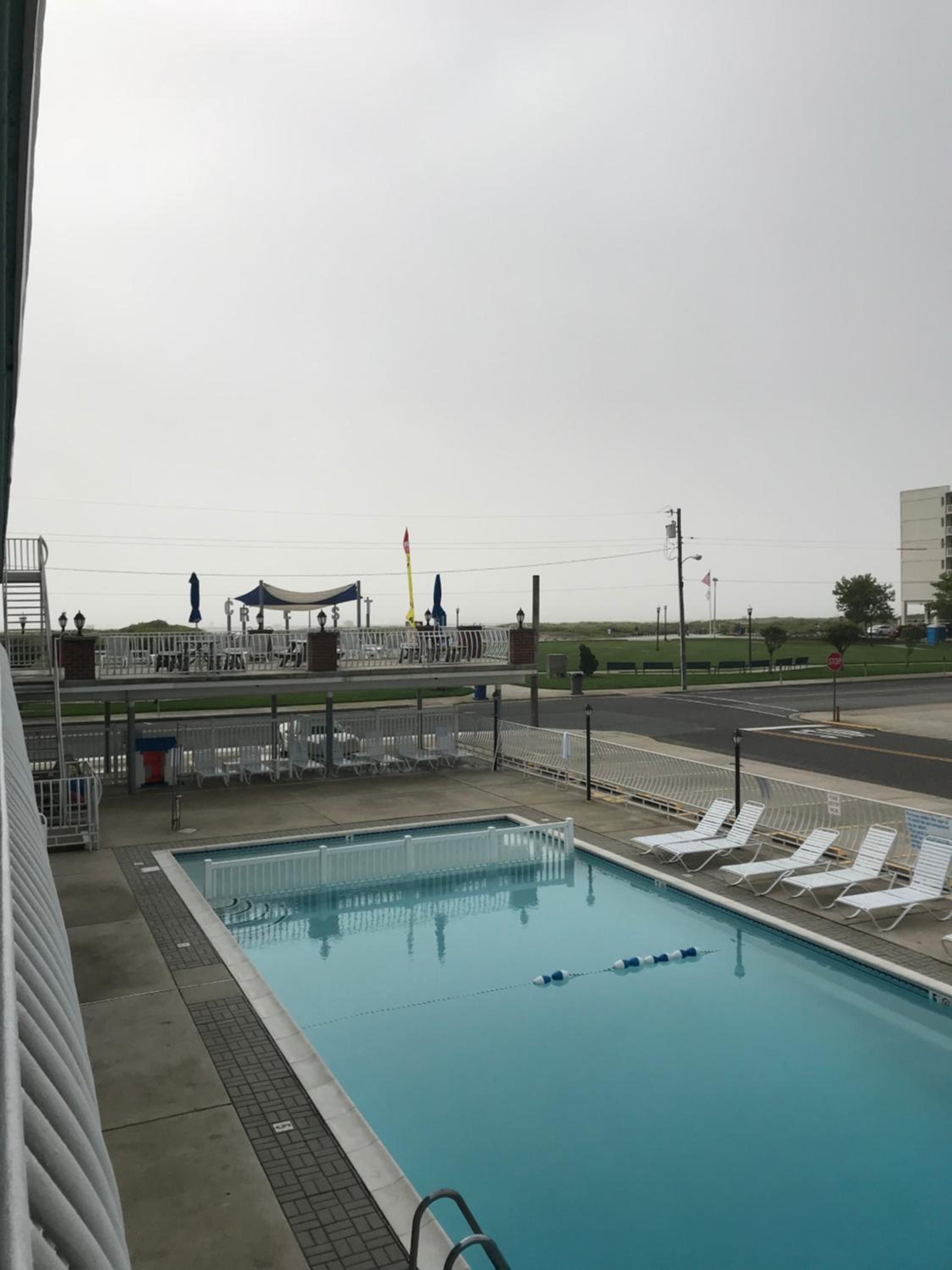 Gold Crest Motel