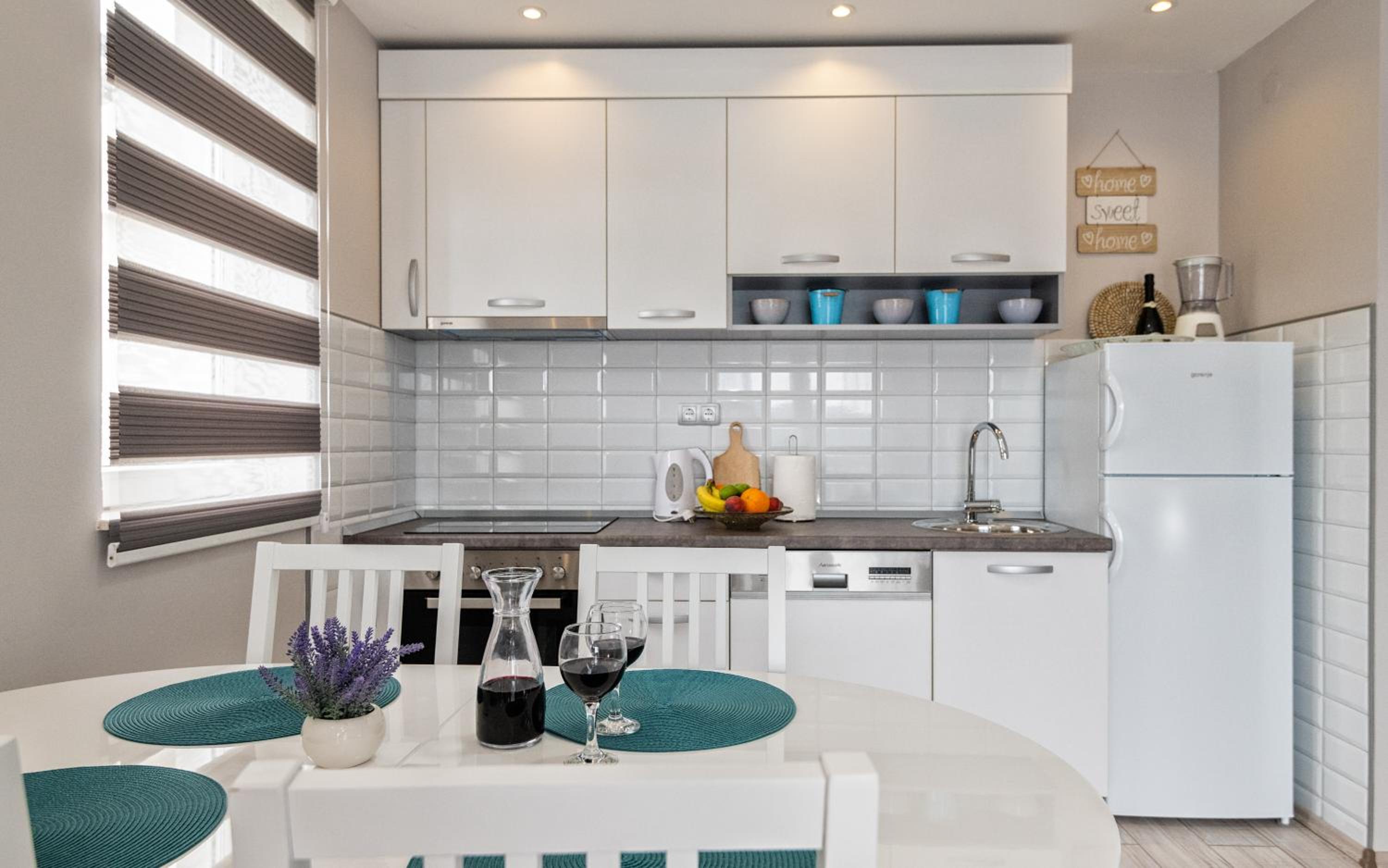 Apartments Leona