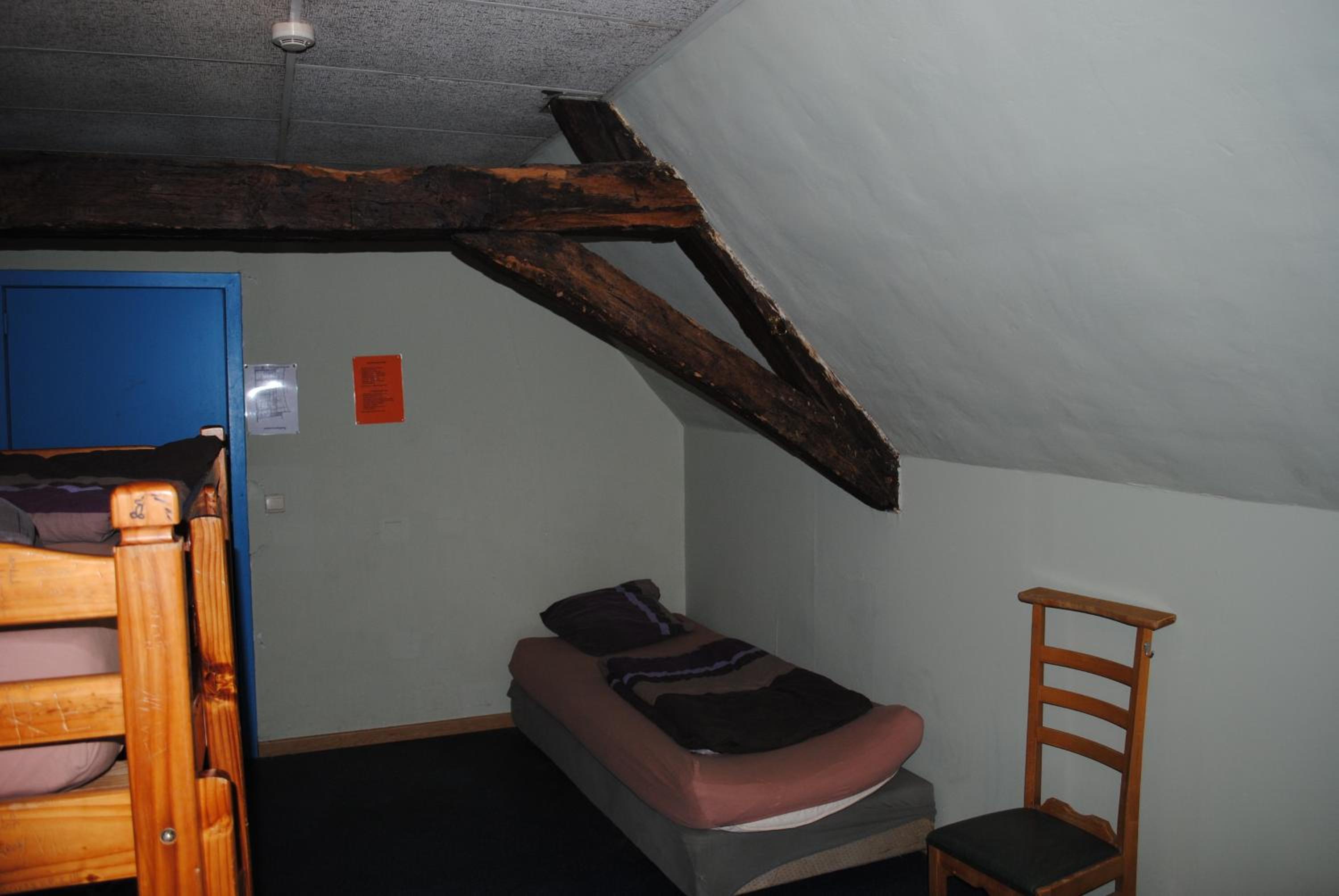 Photo 6
