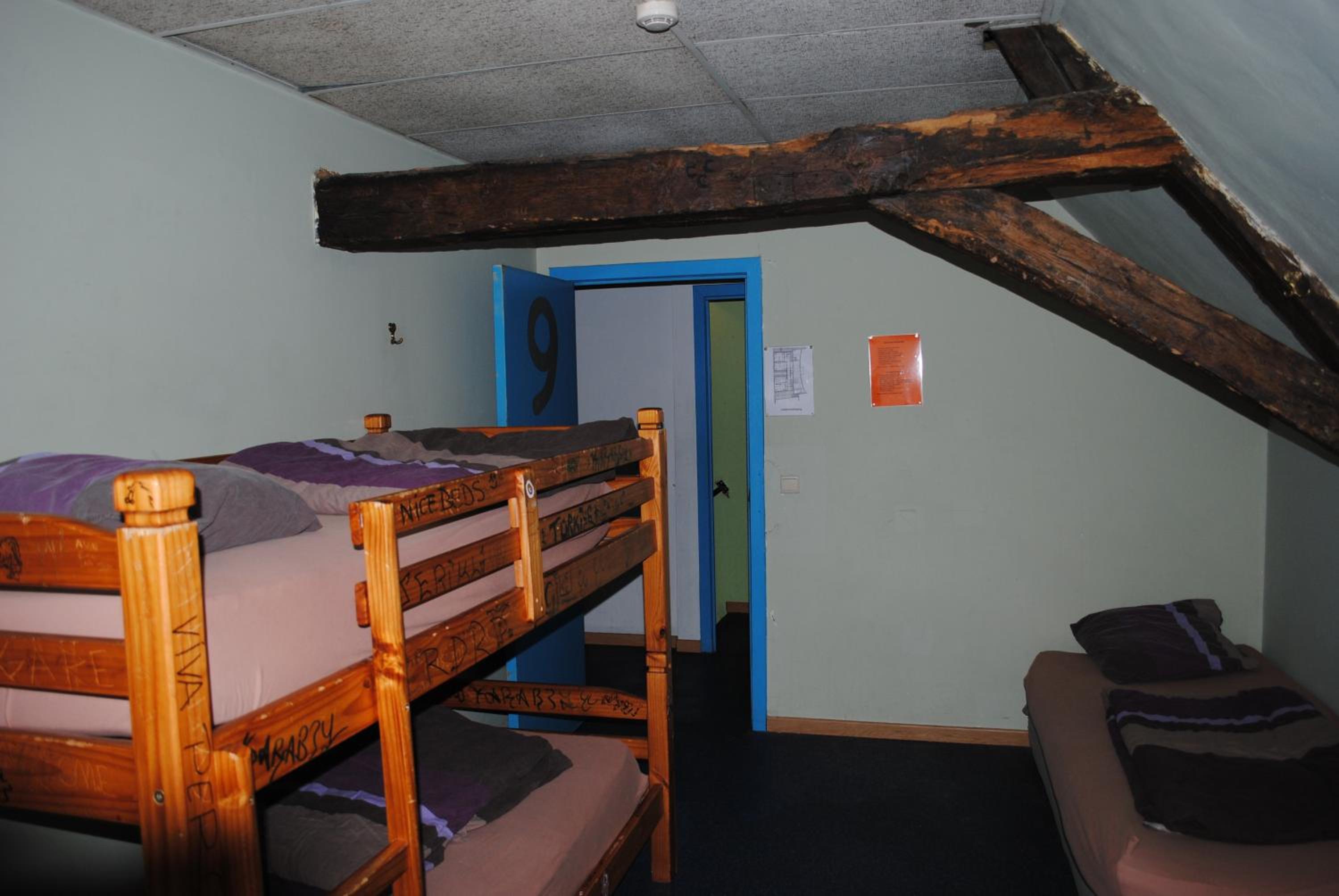 Charlie Rockets Youth Hostel view 3