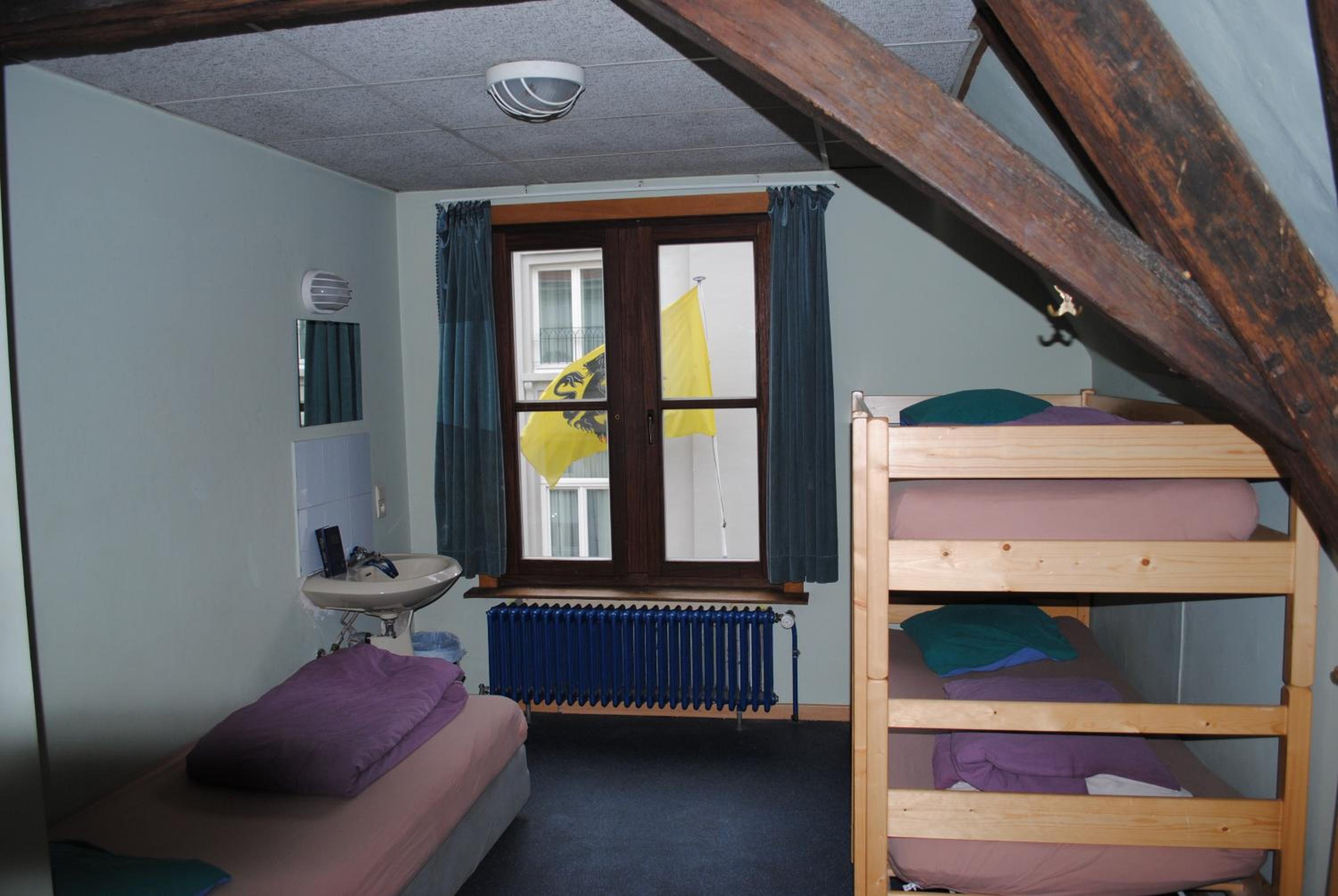 Charlie Rockets Youth Hostel view 2