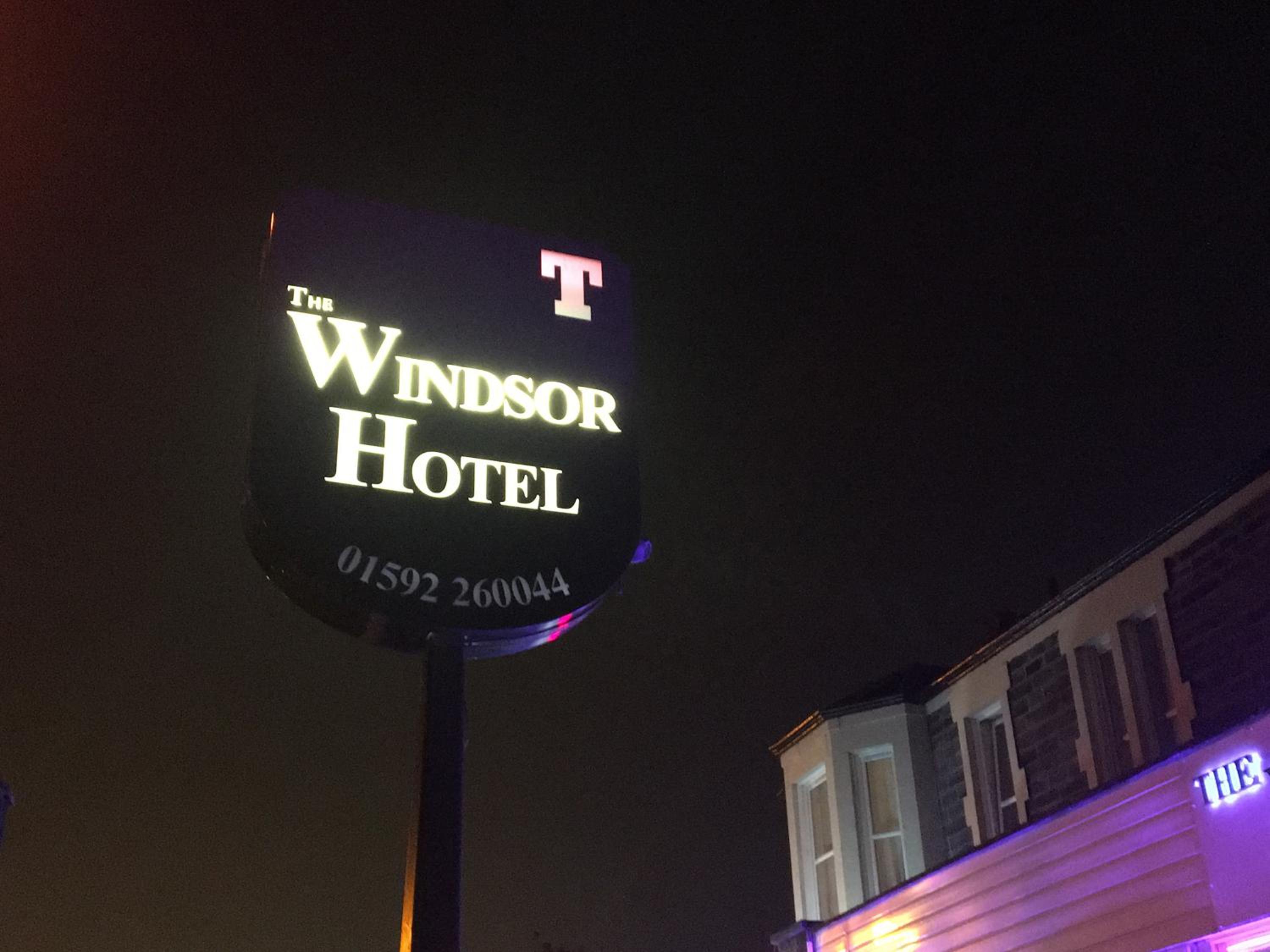 Hotel The Windsor Hotel and Bar