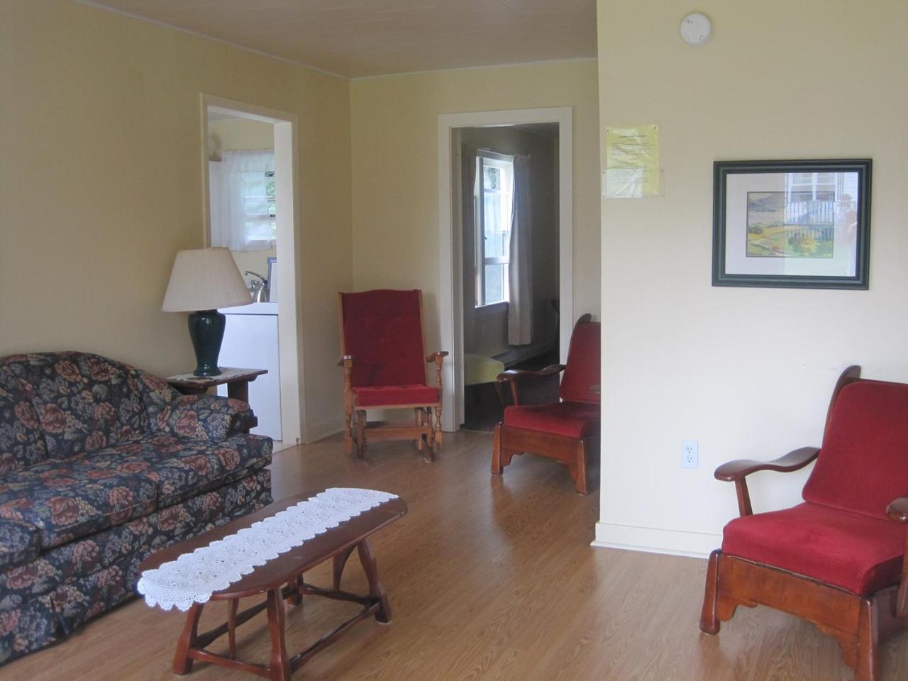 Lakeview Lodge and Cottages