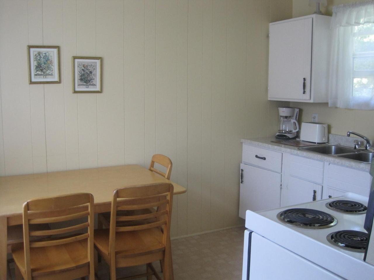 Lakeview Lodge and Cottages