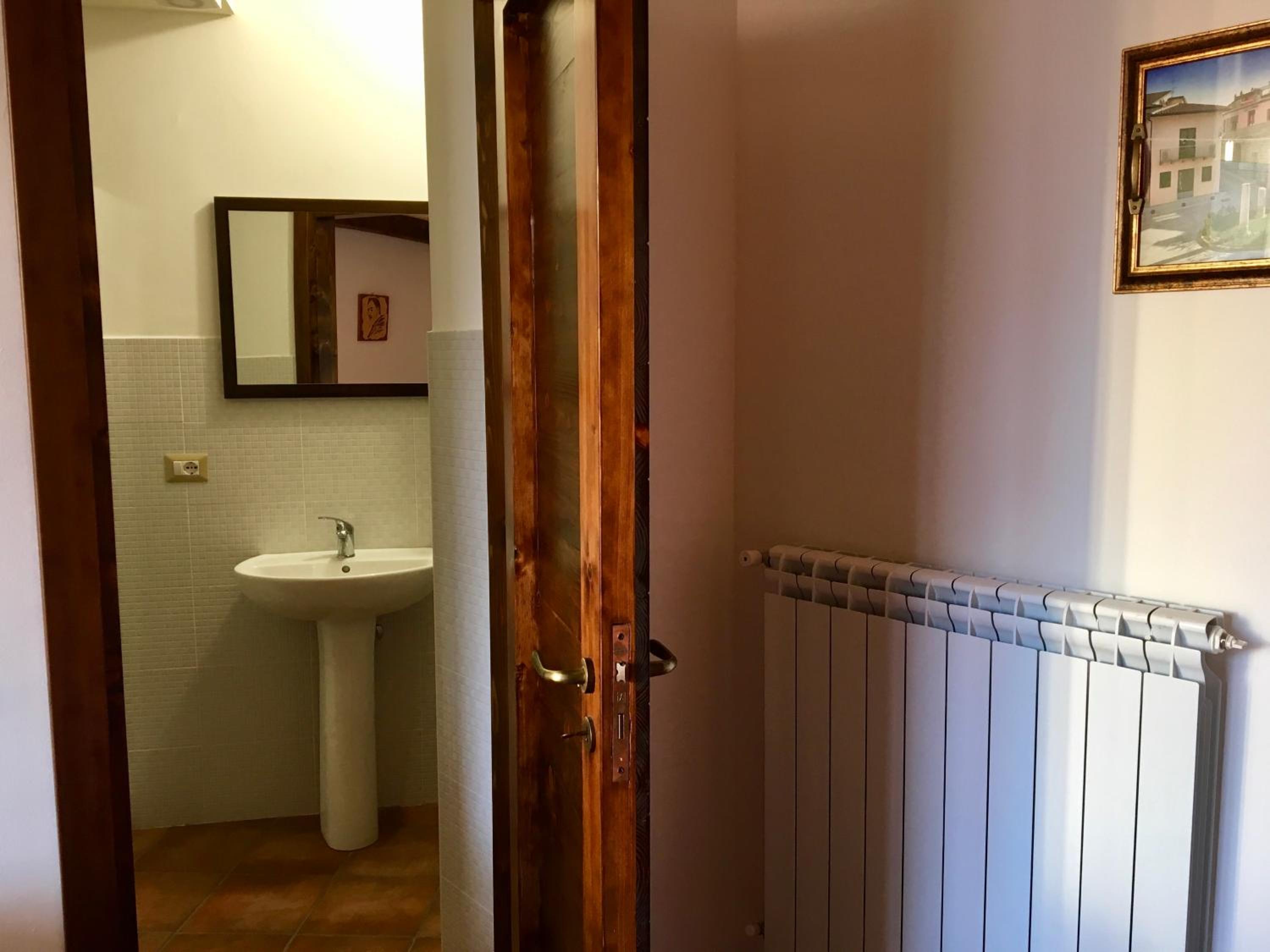 Photo 37