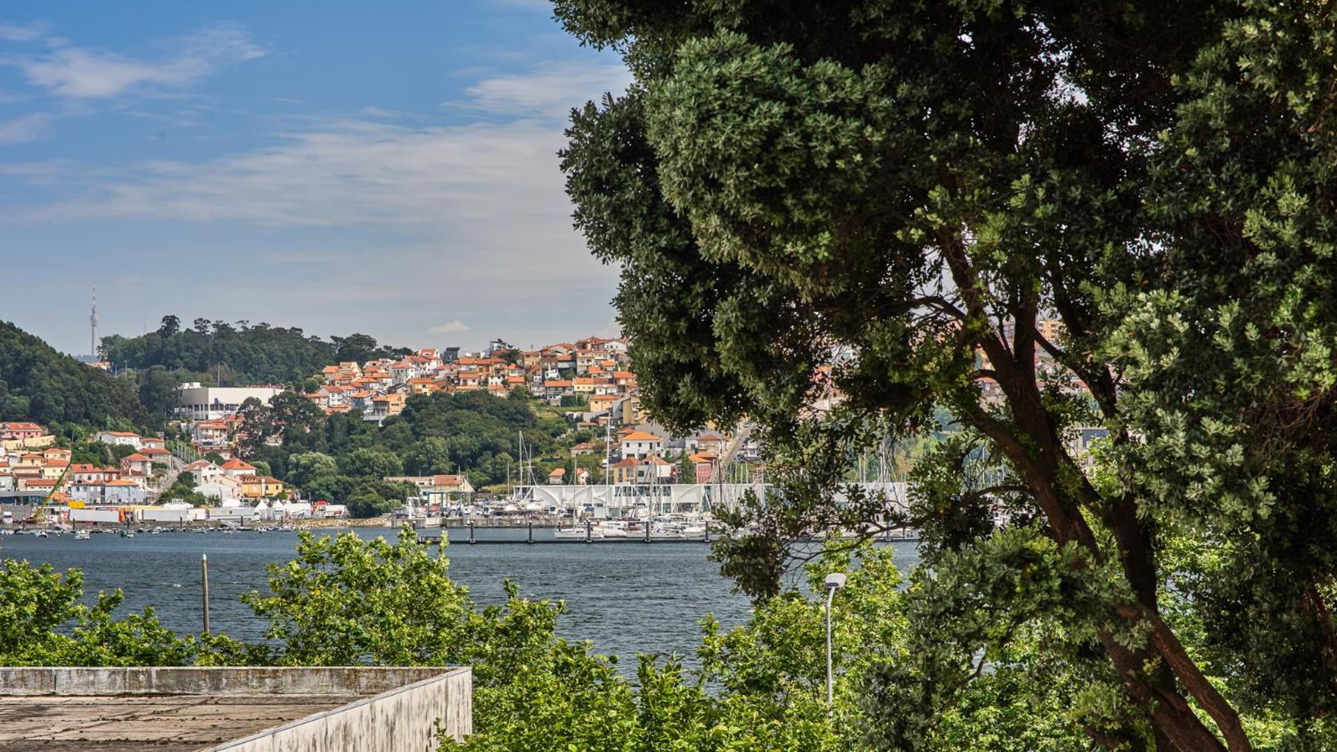 Porto River House view 2