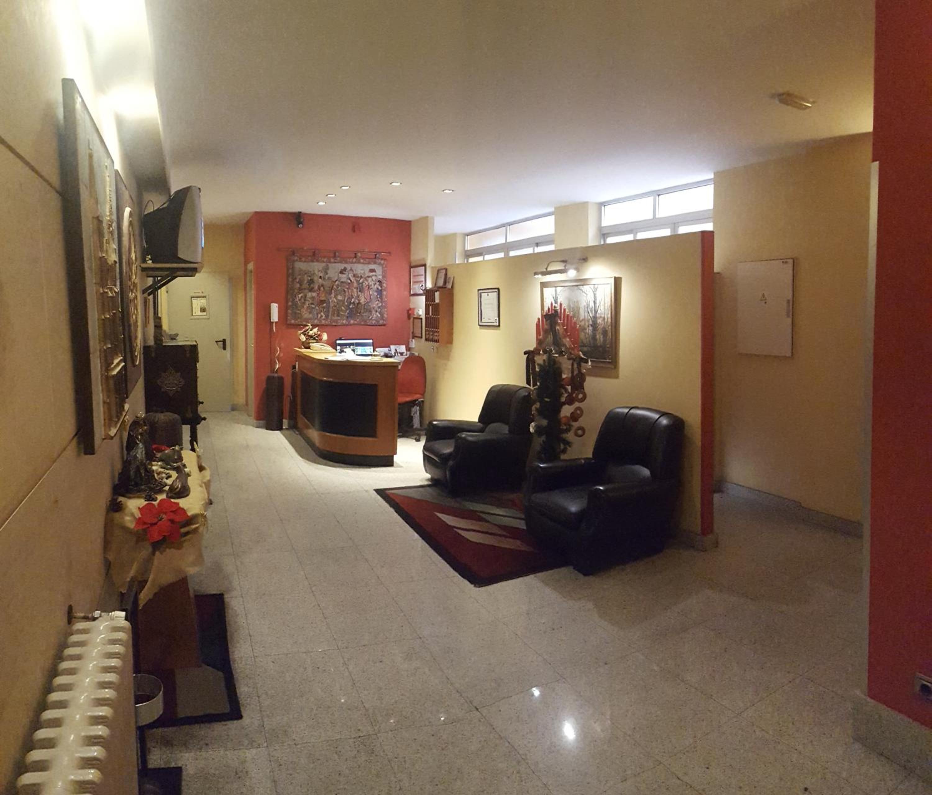 Hostal Guzman El Bueno by gaiarooms view 4
