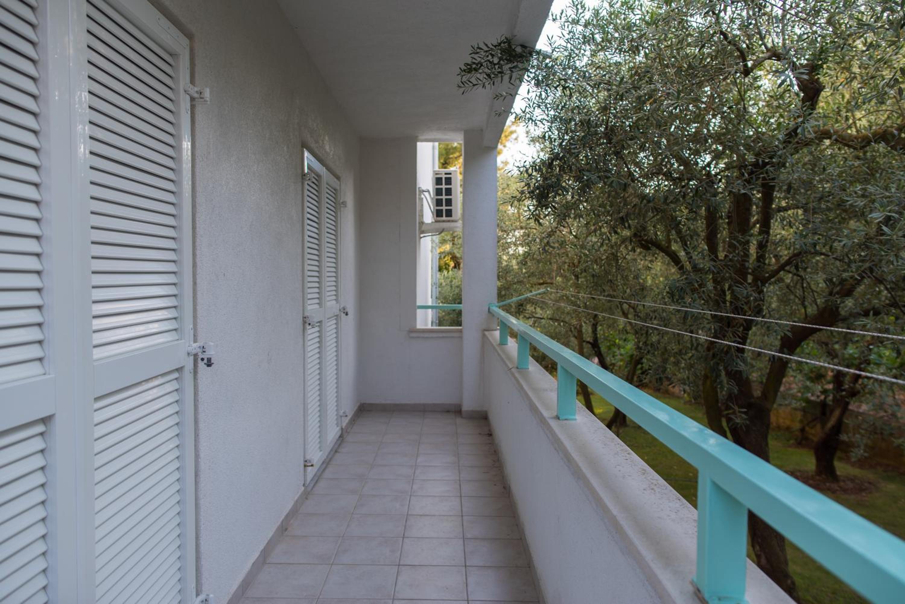 Apartments Villa Lena view 3