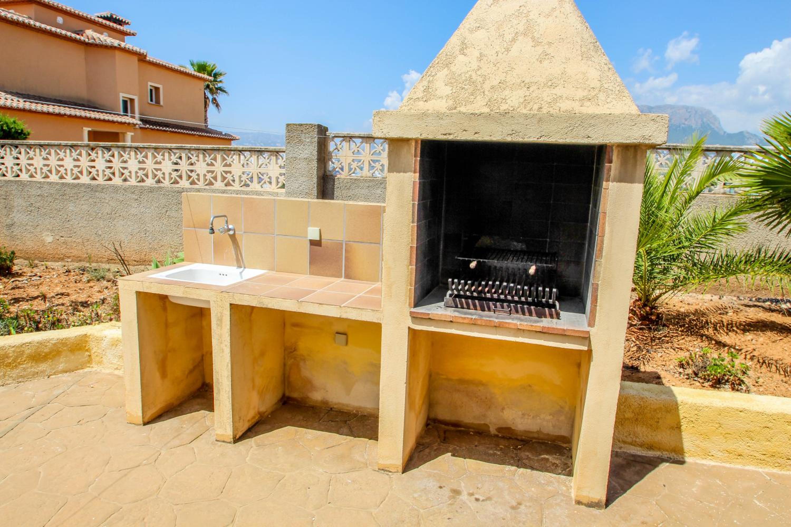 Juanjo - this lovely detached holiday property in Calpe photo 2