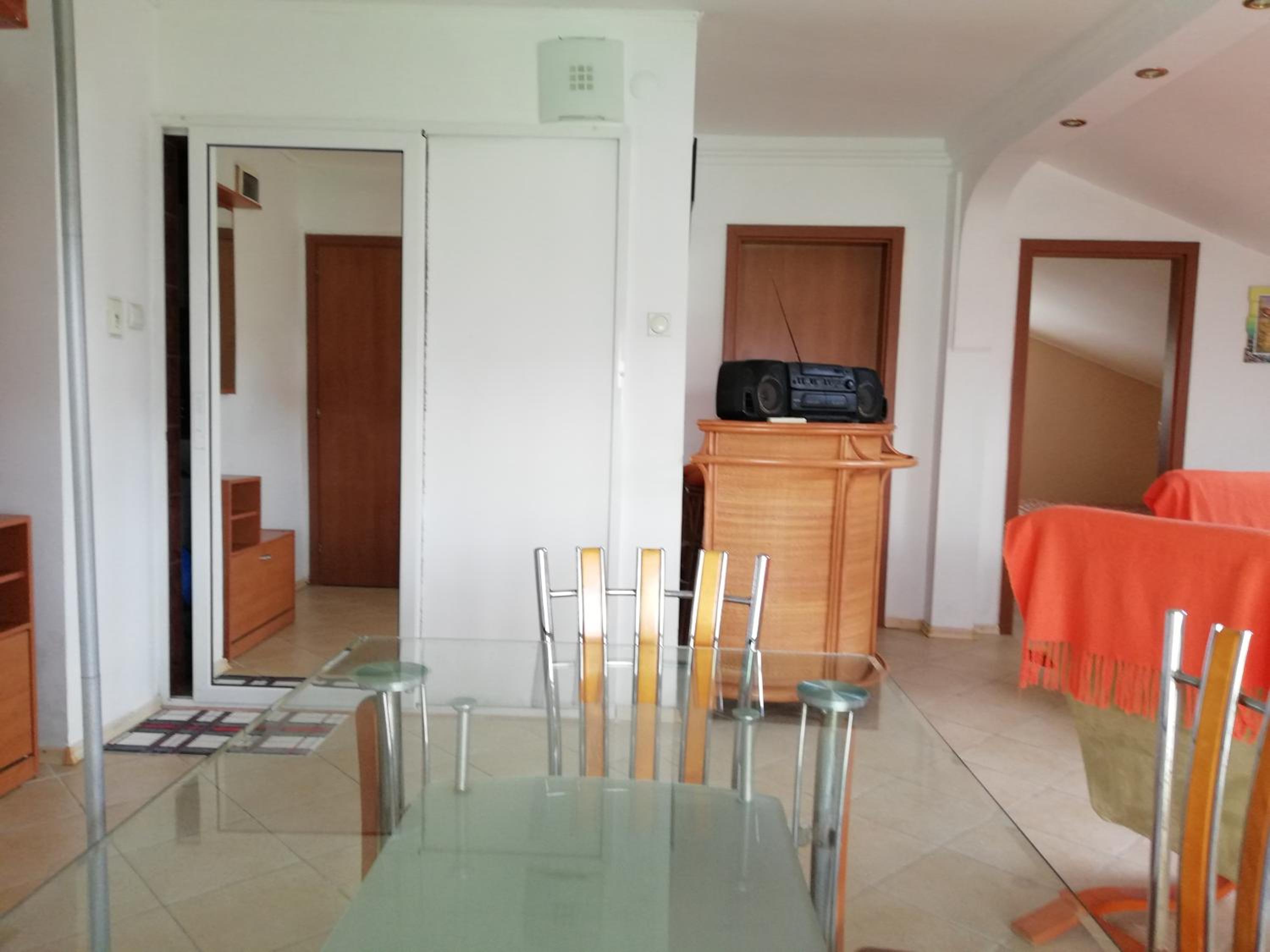 Apartments Bravo 1-Vichevi