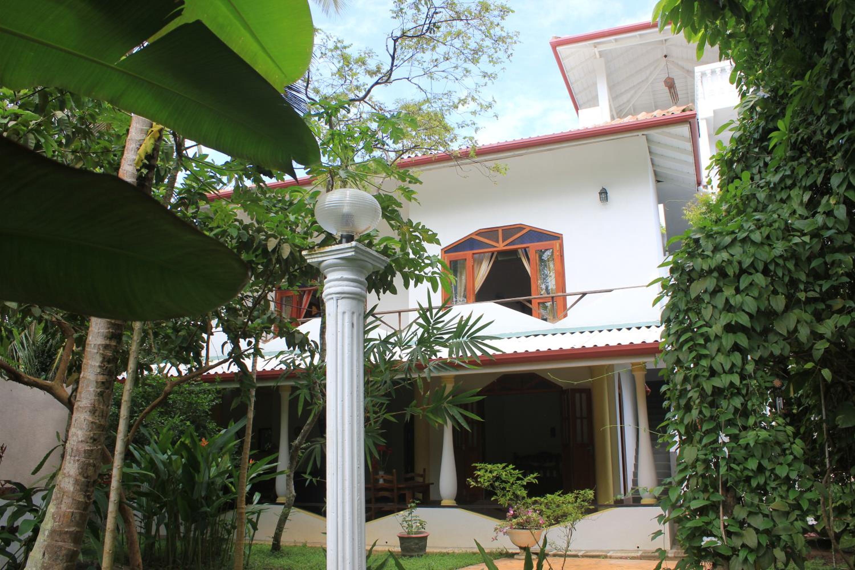 Dionis Villa
