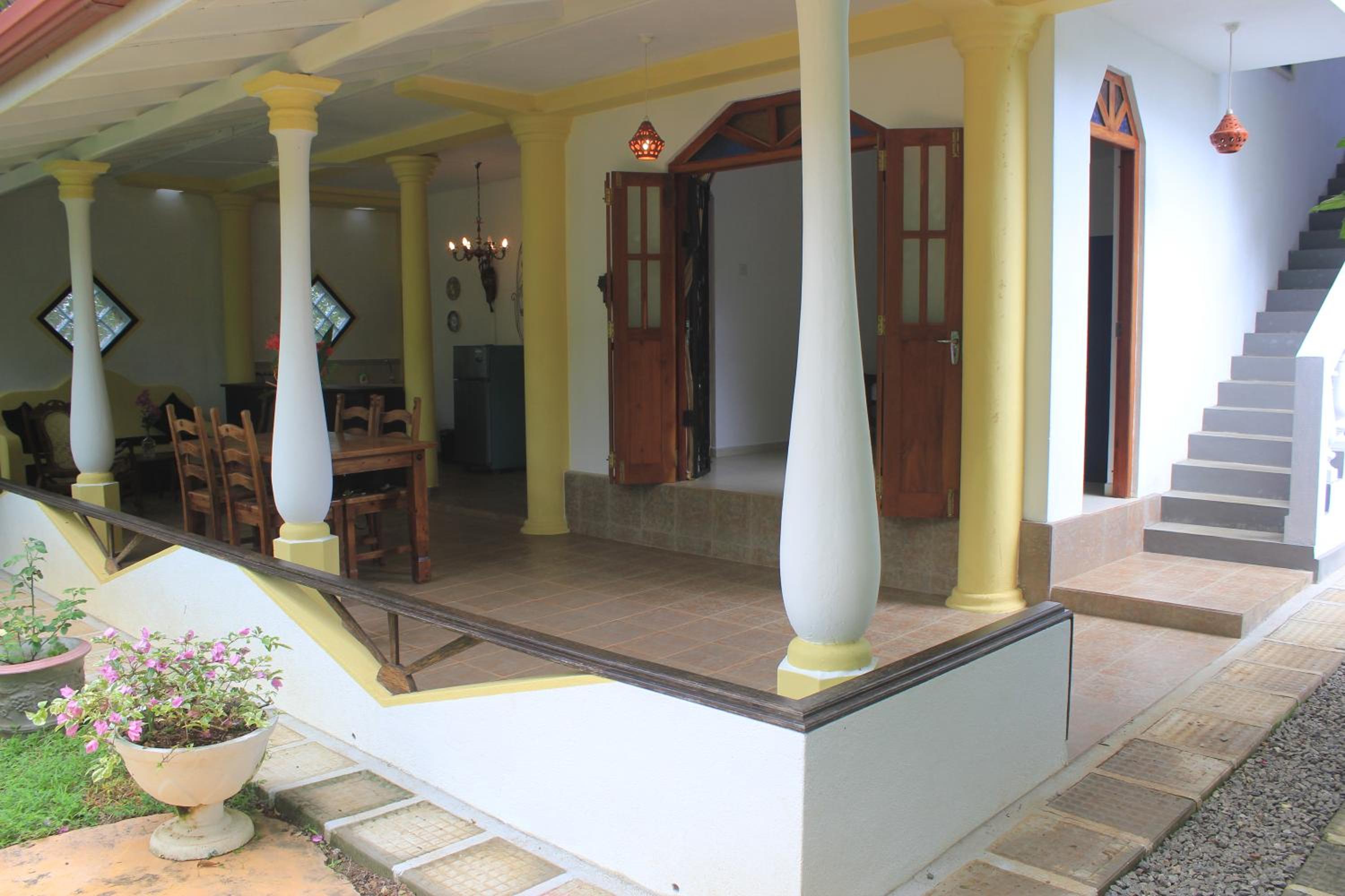 Dionis Villa
