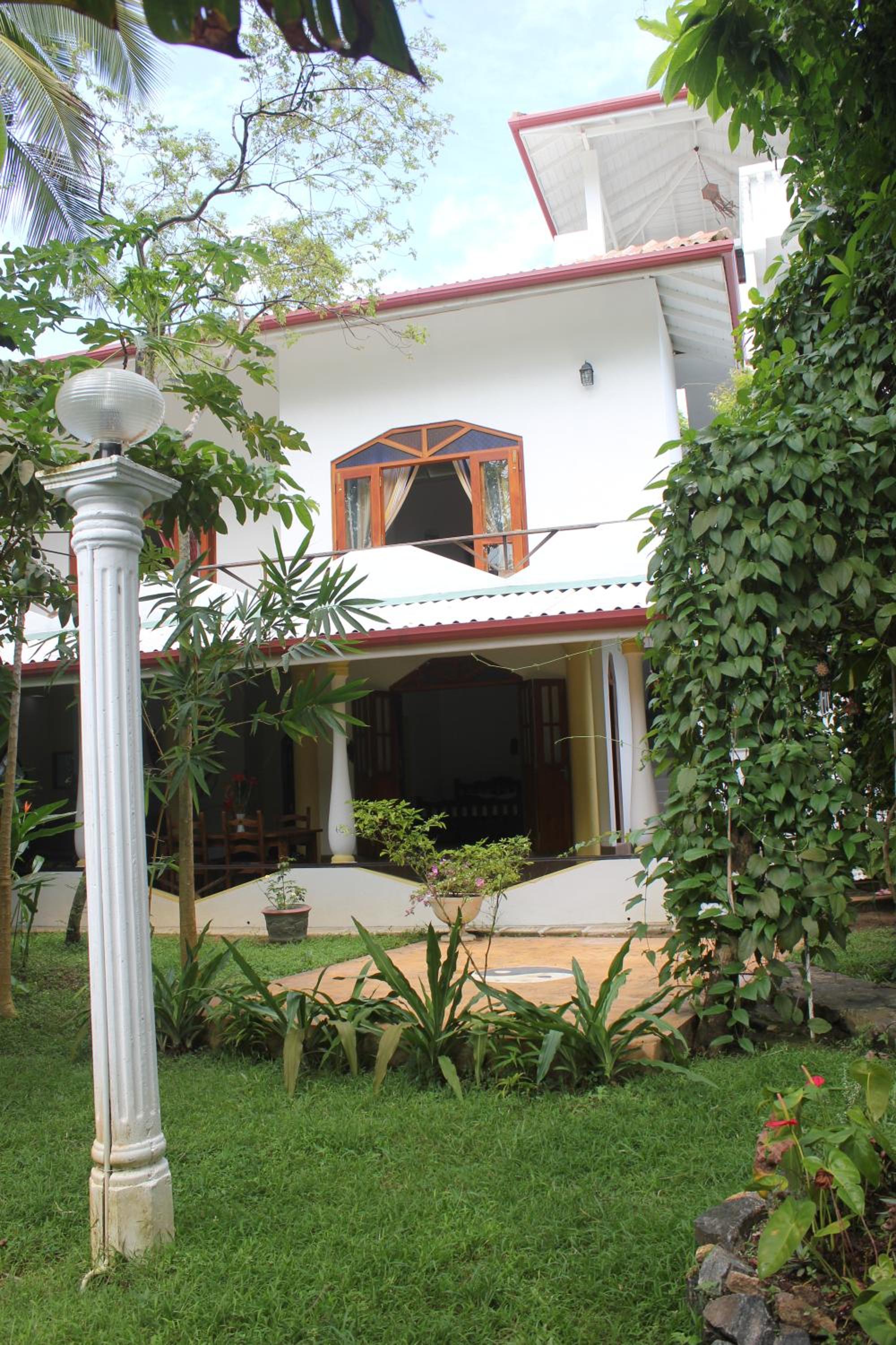 Dionis Villa