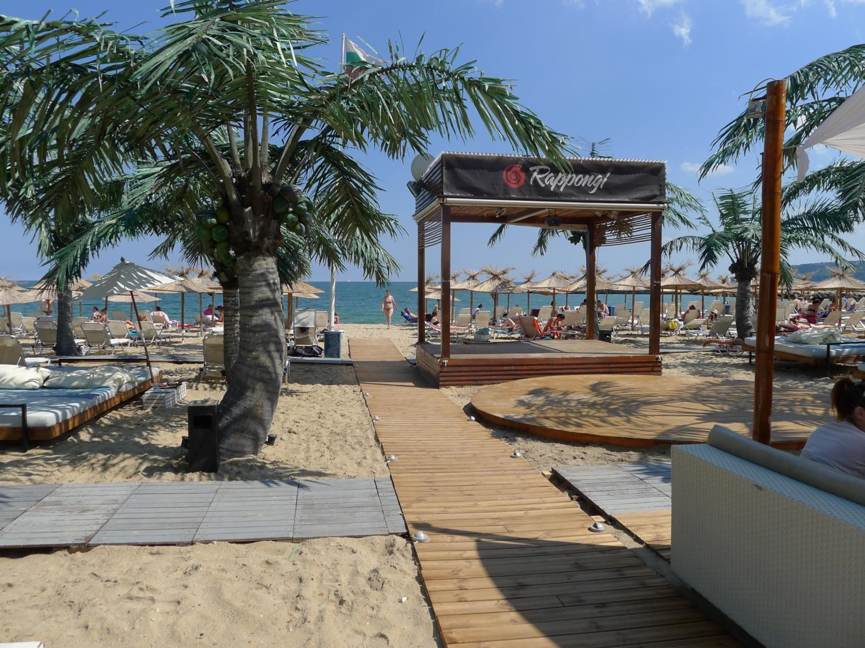 Sea Garden Lux Apartment