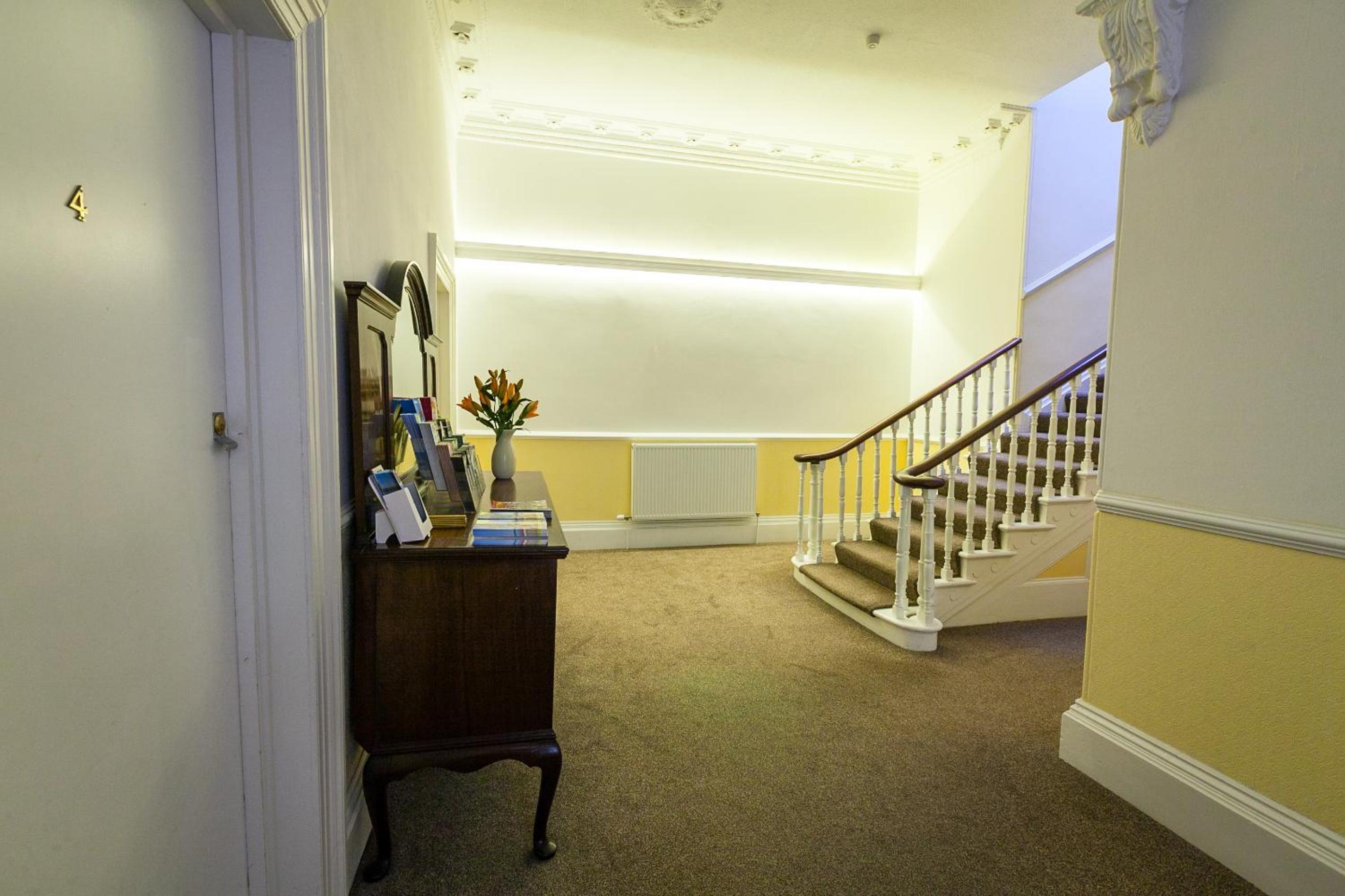 Clydesdale Apartments