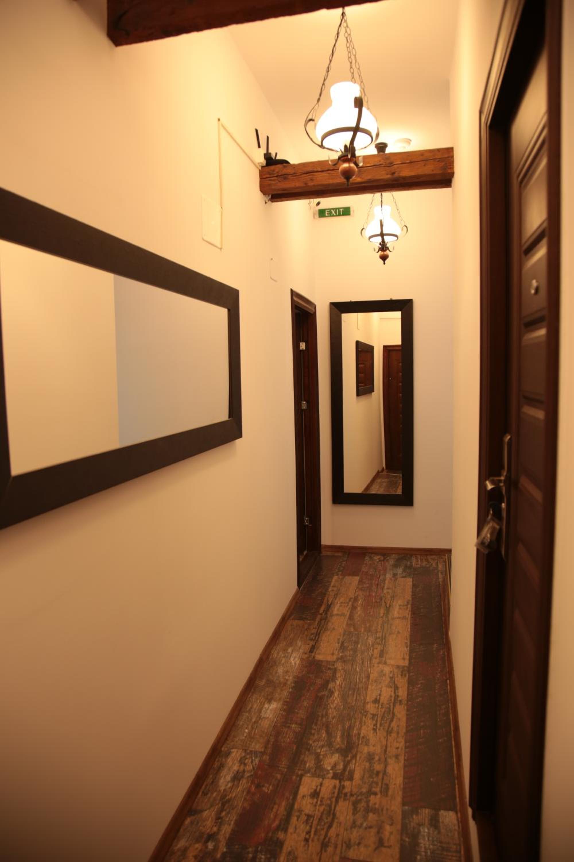 Photo 43