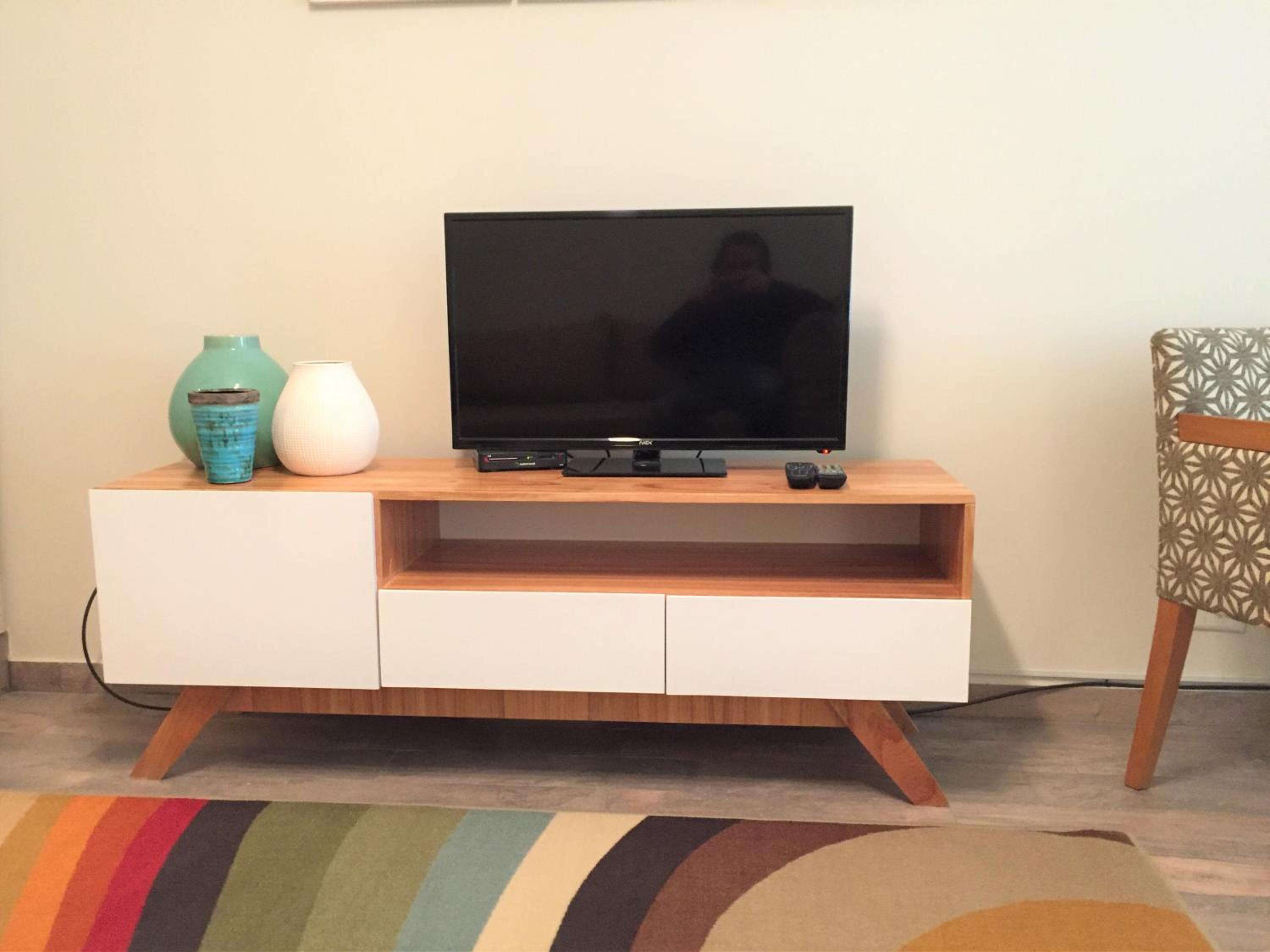 URBANA SUITES & STUDIOS 440