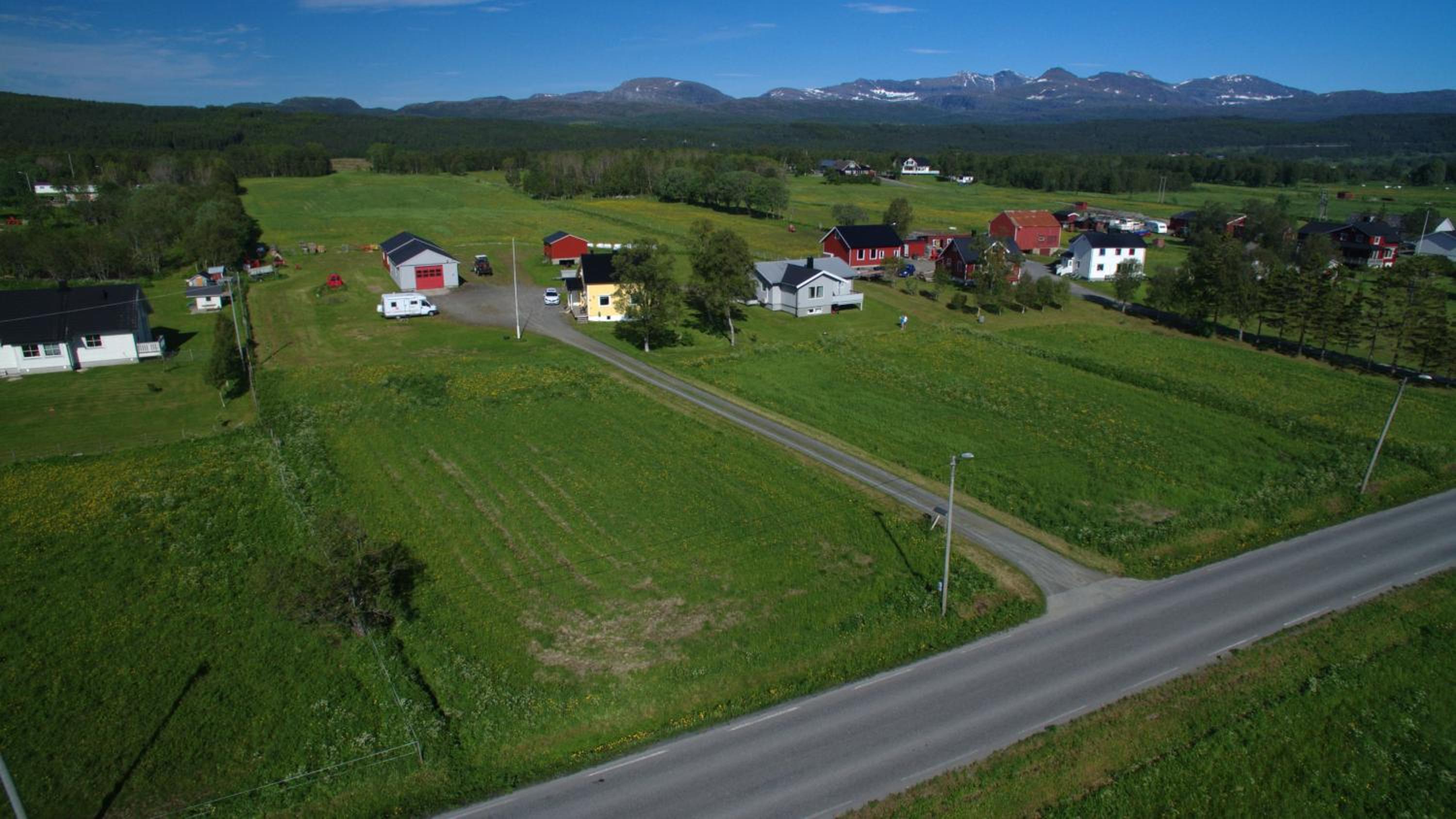 1 Room in The Yellow House, close to Airport & Lofoten view 5