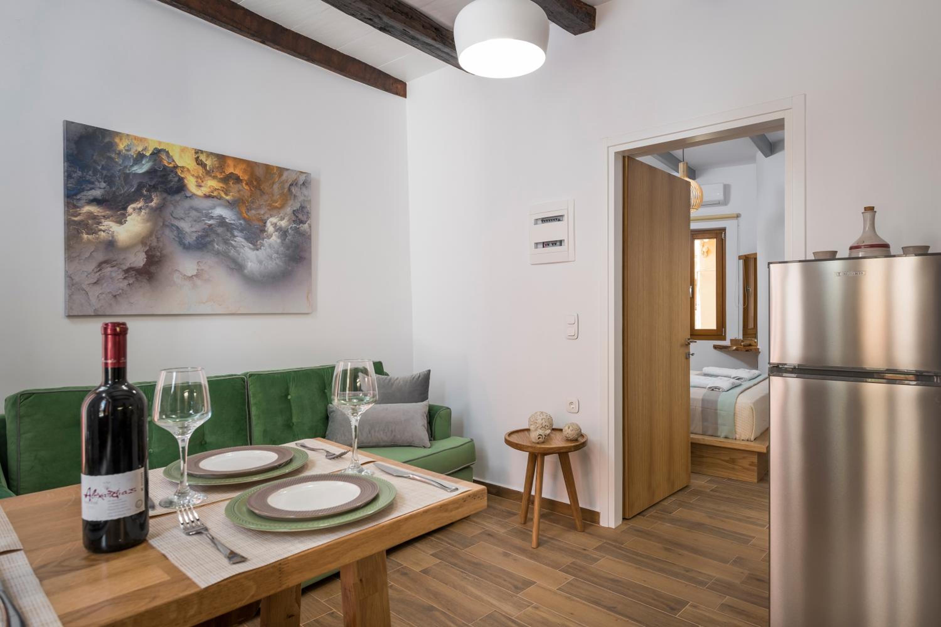 Evlimeni Suites