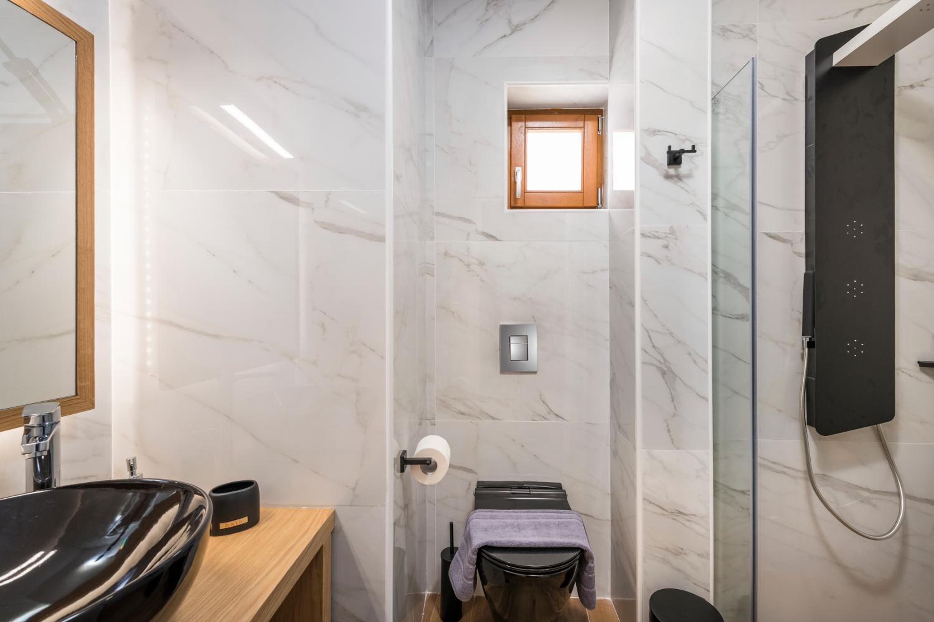 Evlimeni Suites