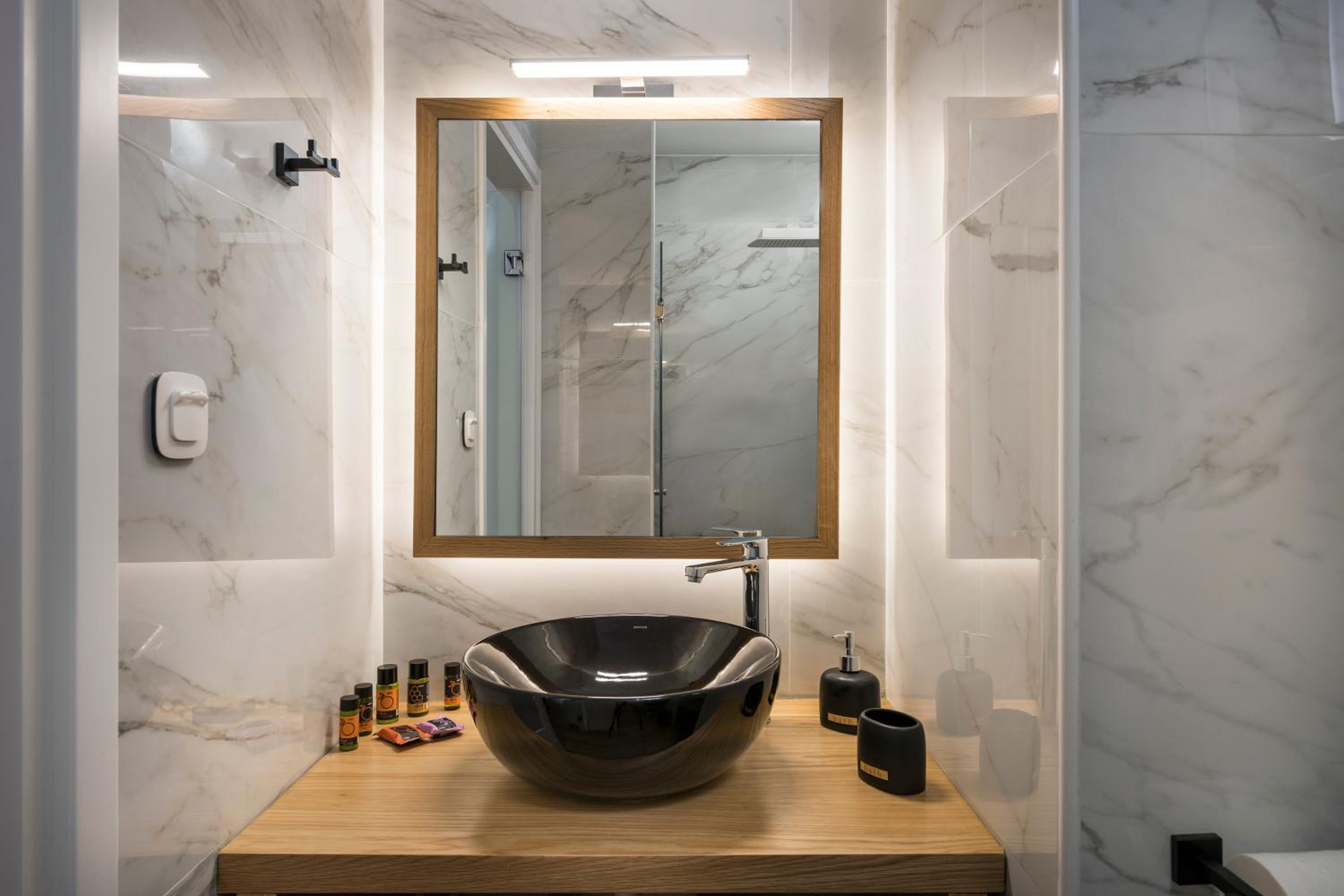 Evlimeni Suites