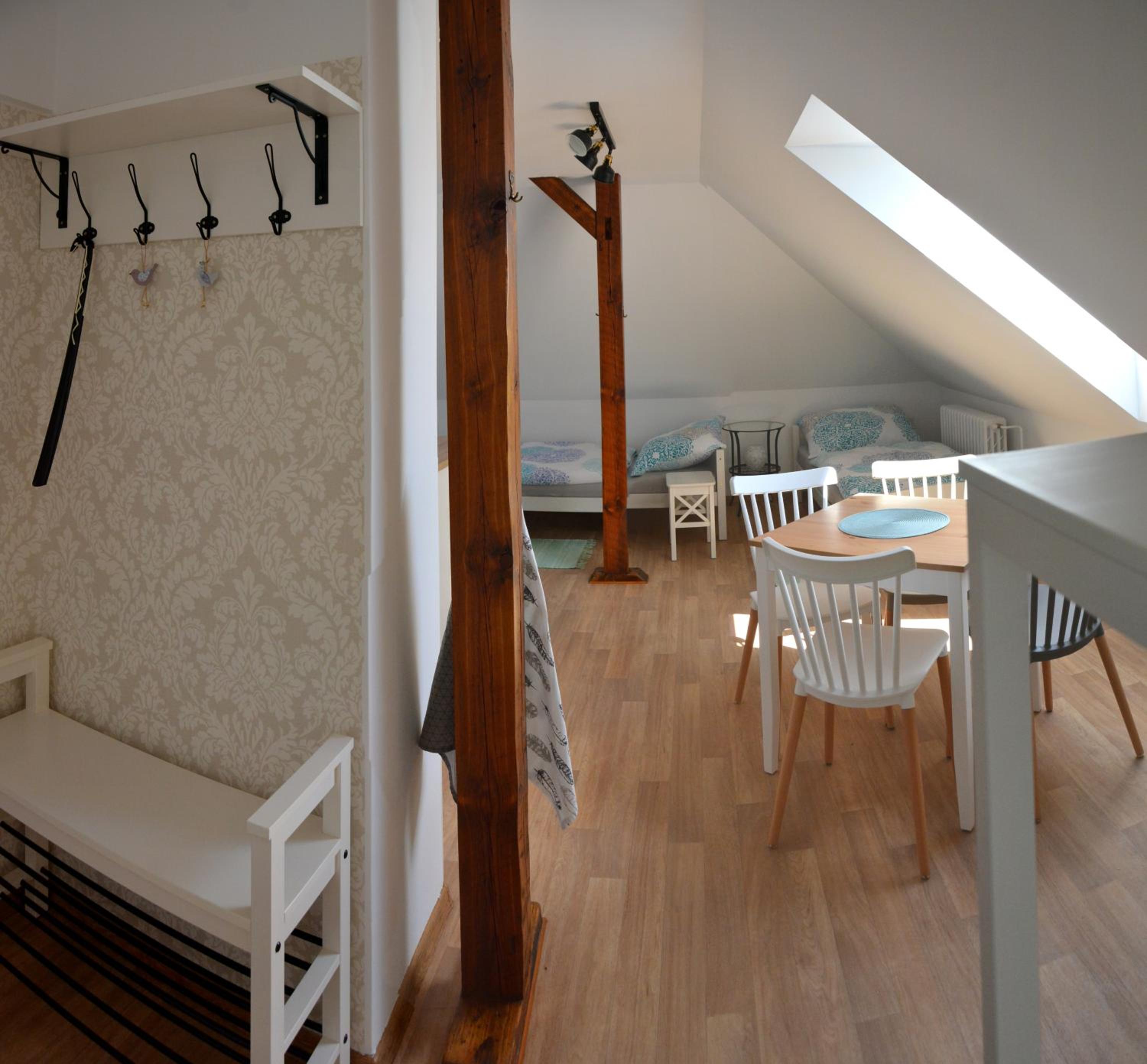 Apartmány U Václava - 7 minut od letiště Václava Havla - parkování zdarma