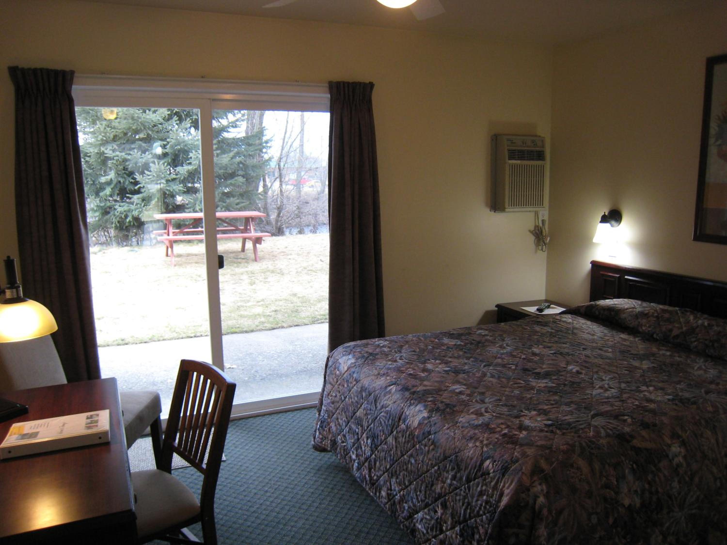 Johnny's Motel view 2