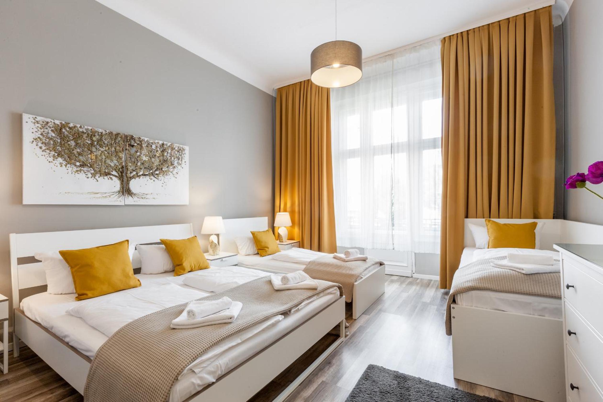 120qm MyGold Apartment 2 Bathrooms Balcony Up to 9 Guests