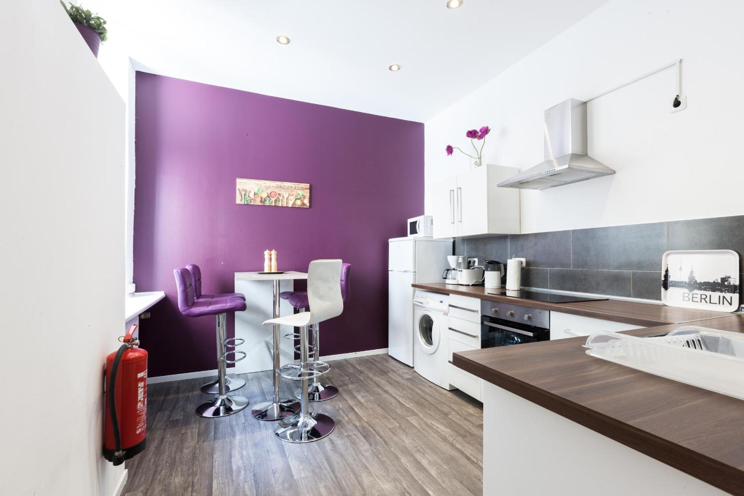 120qm Apartment 2 Bathrooms Balcony Up to 9 Guests photo 5