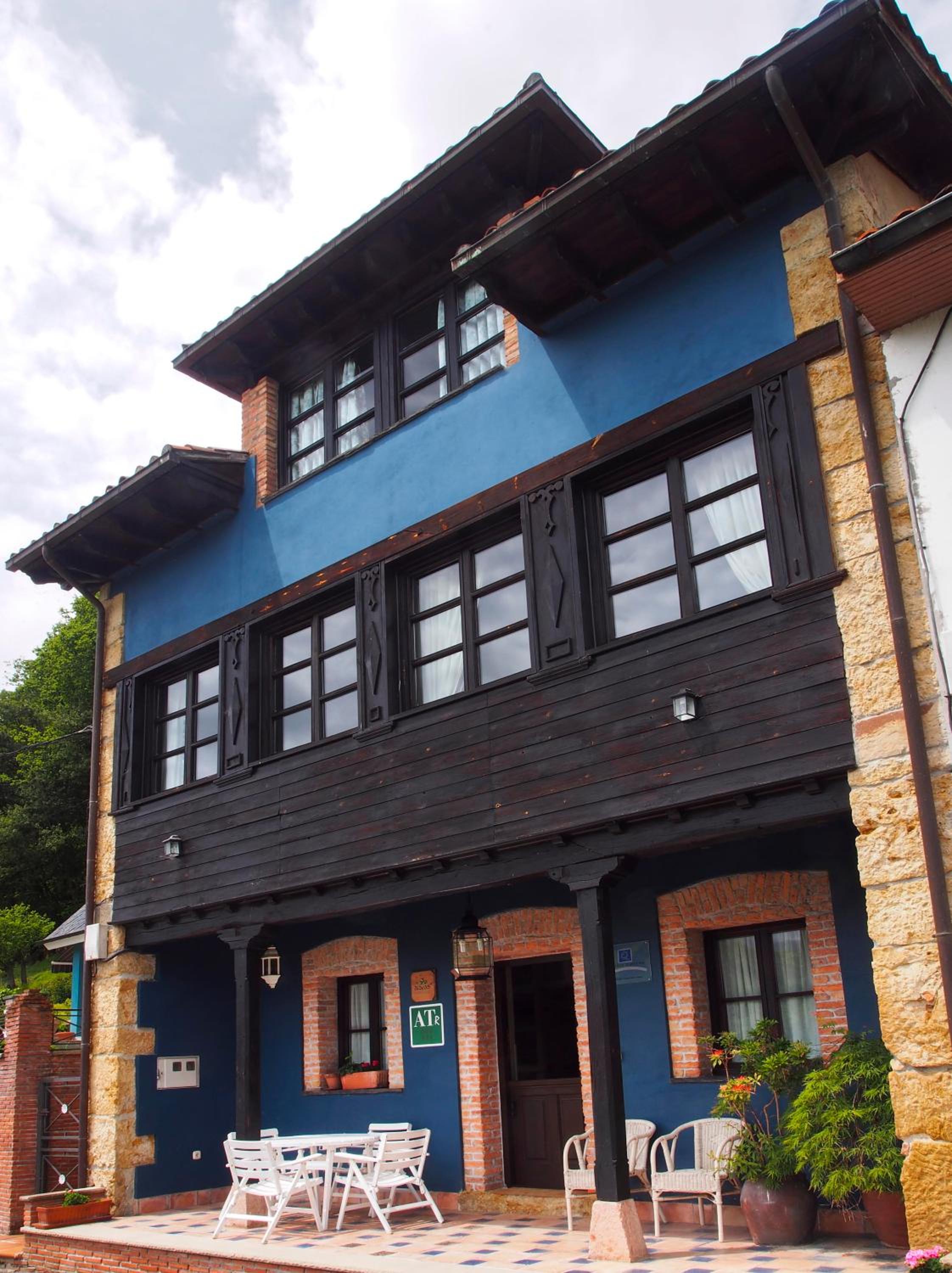 Casas Rurales Asturias Campon Antrialgo view 2