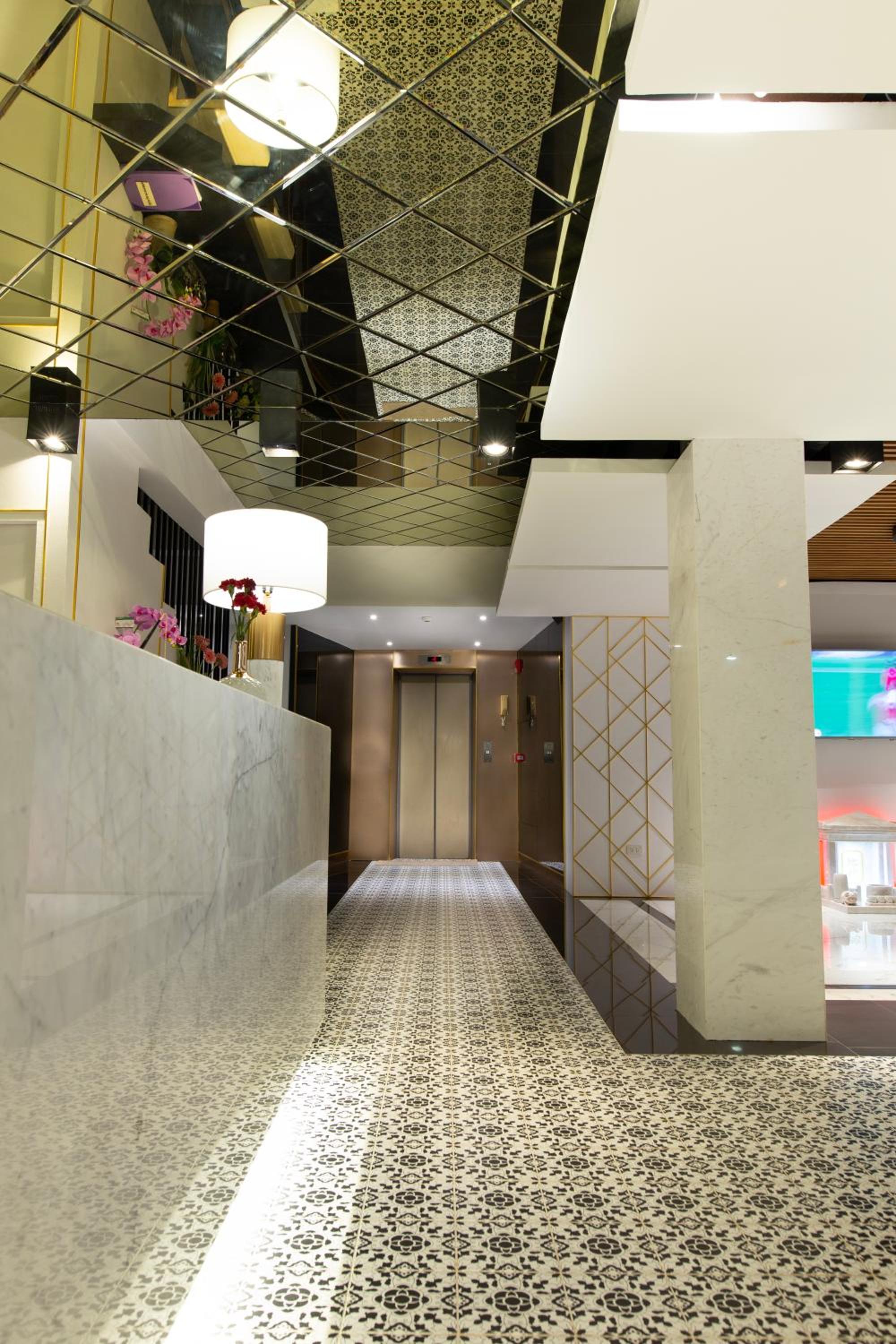 Holatel Hotel Phitsanulok