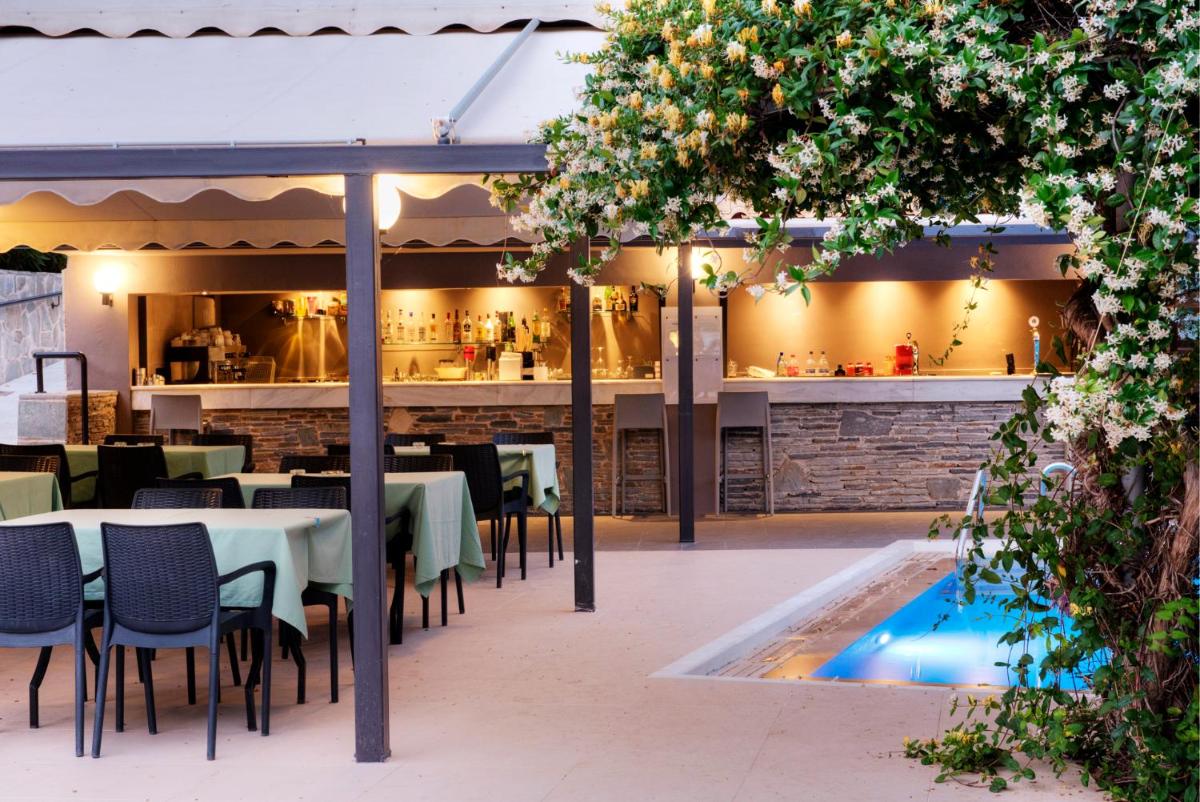 outdoor BBQ area