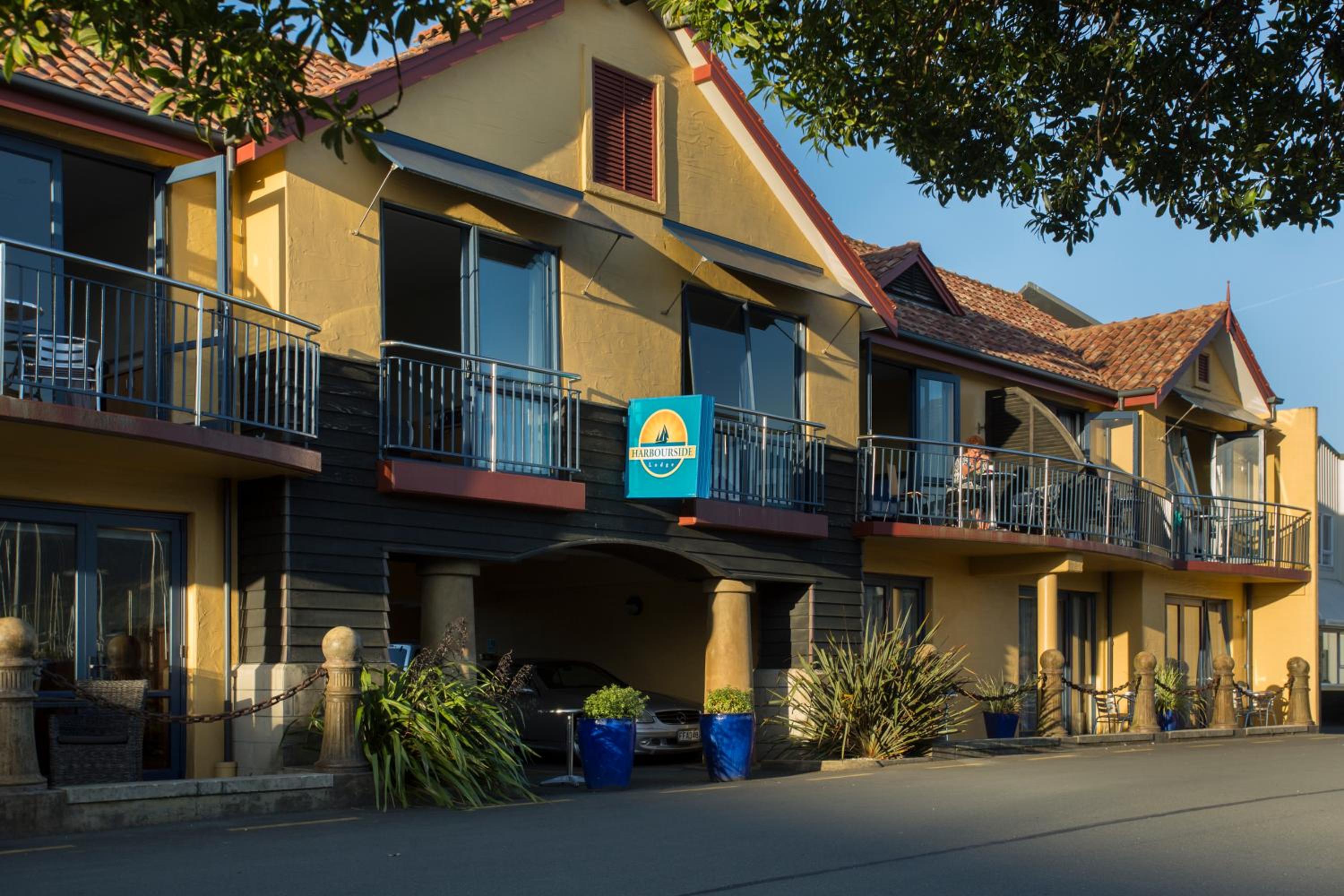 Hotel Harbourside Lodge - Image 1