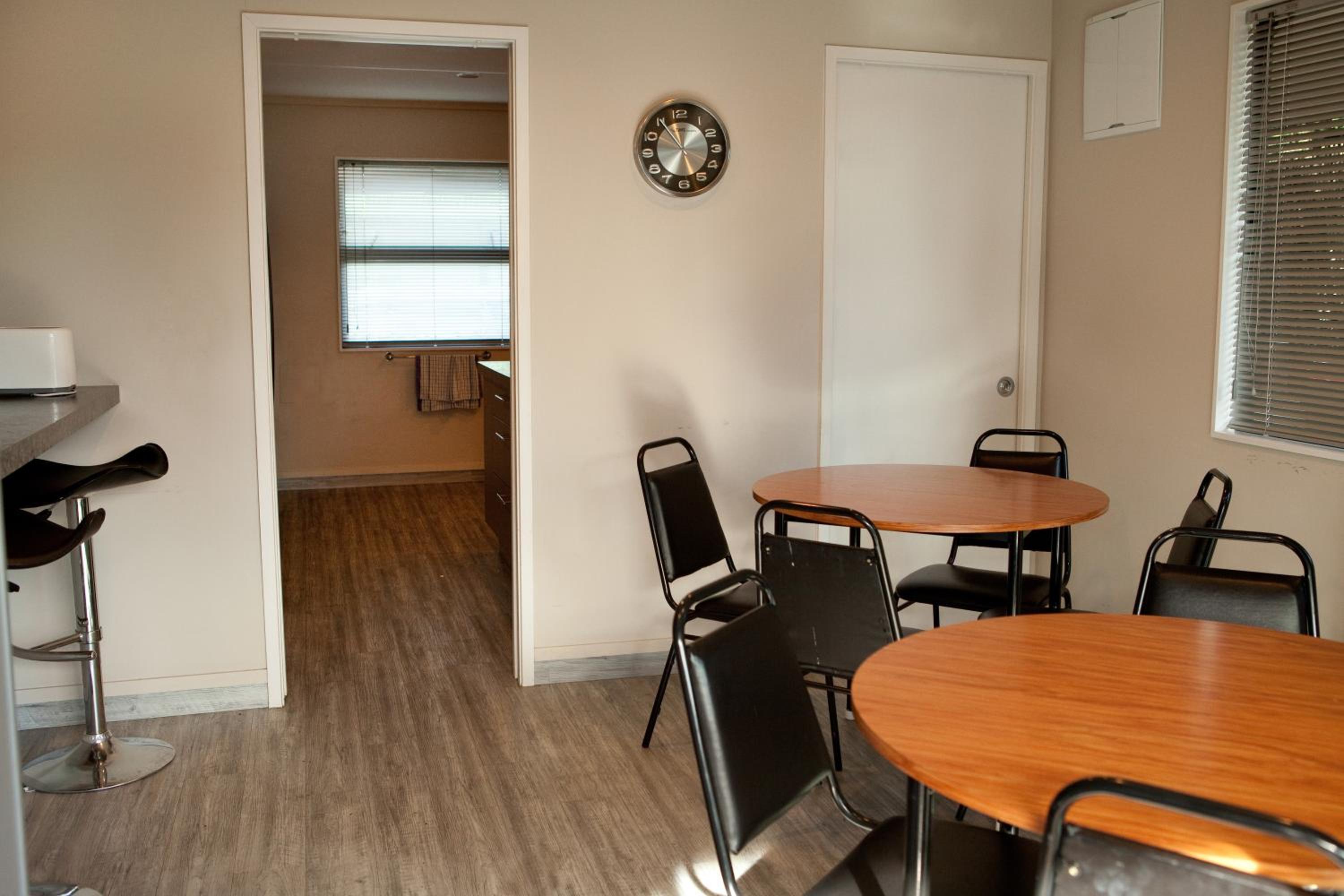 Grove Park Motor Lodge
