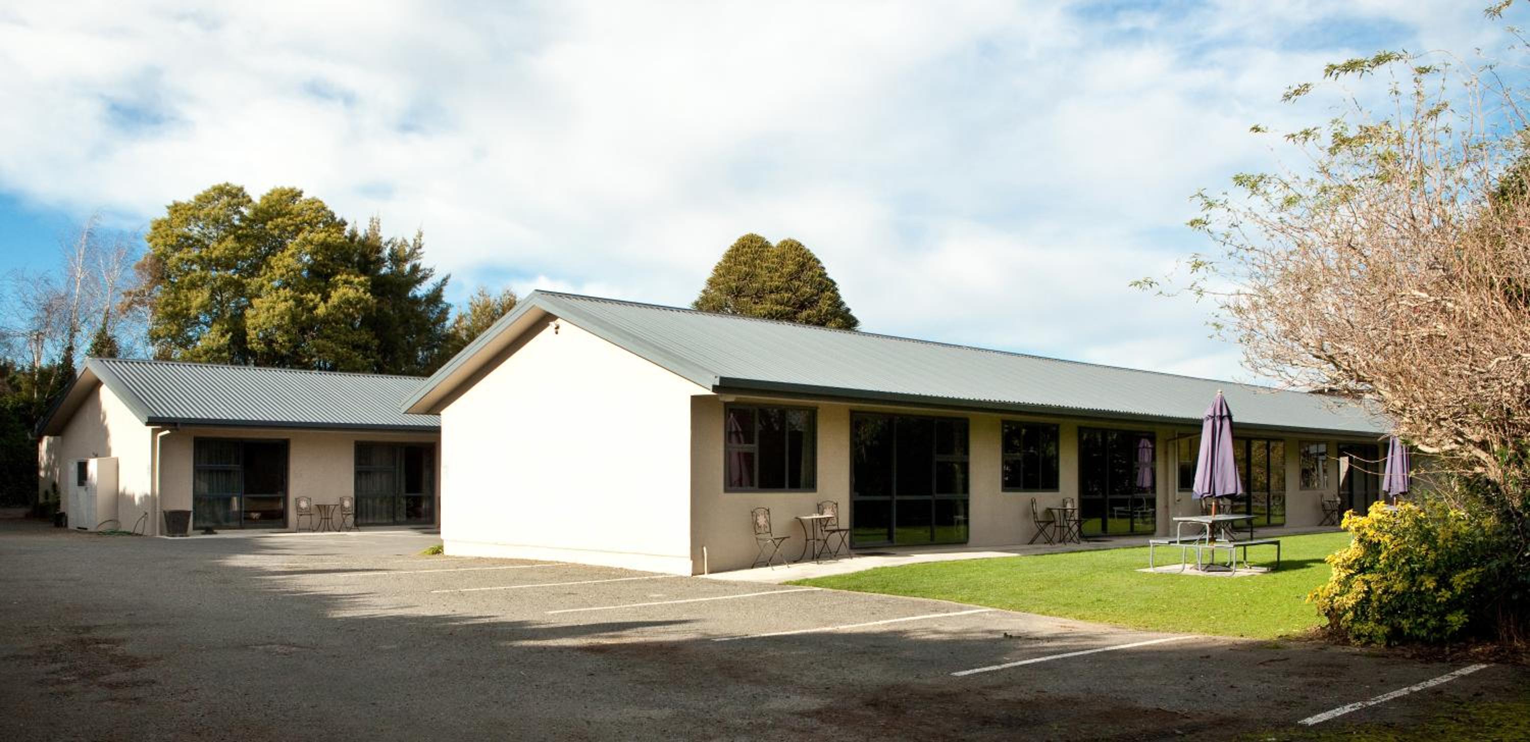 Grove Park Motor Lodge