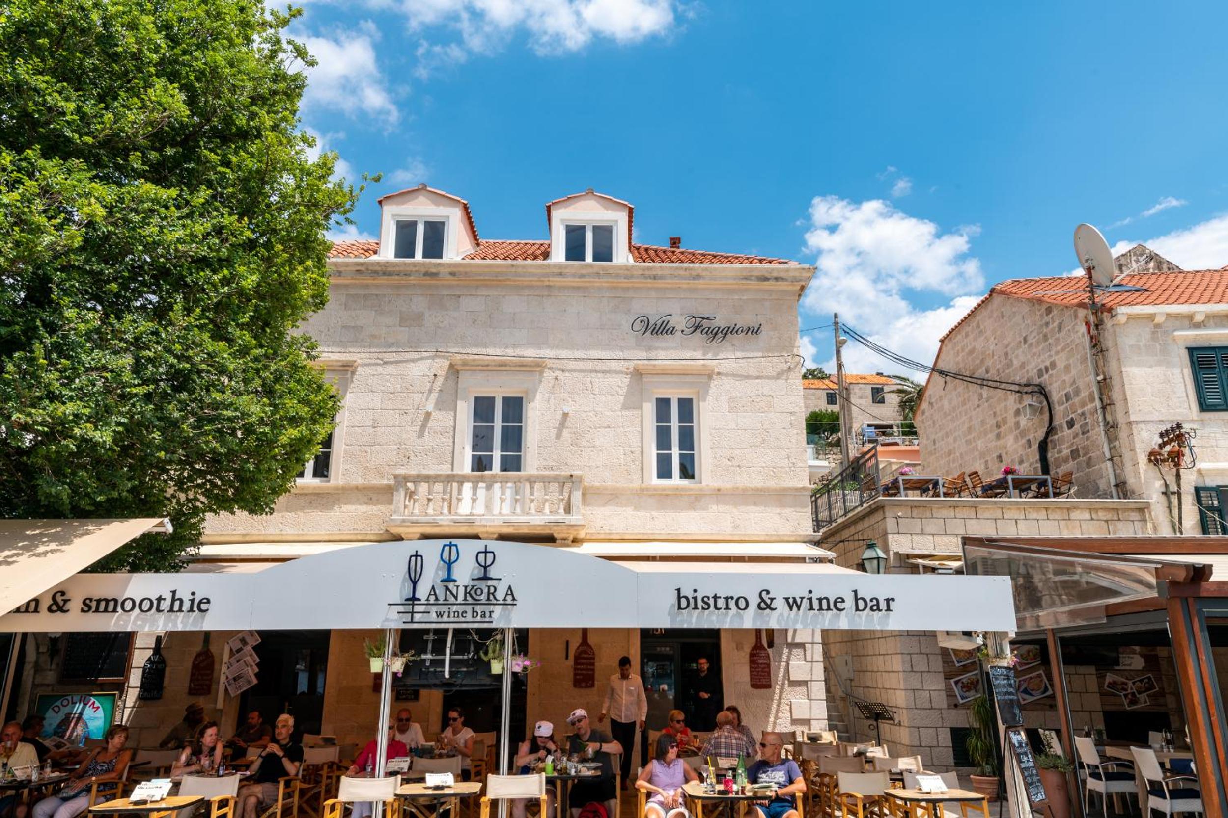 Hotel Boutique B&B Villa Faggioni - Image 1