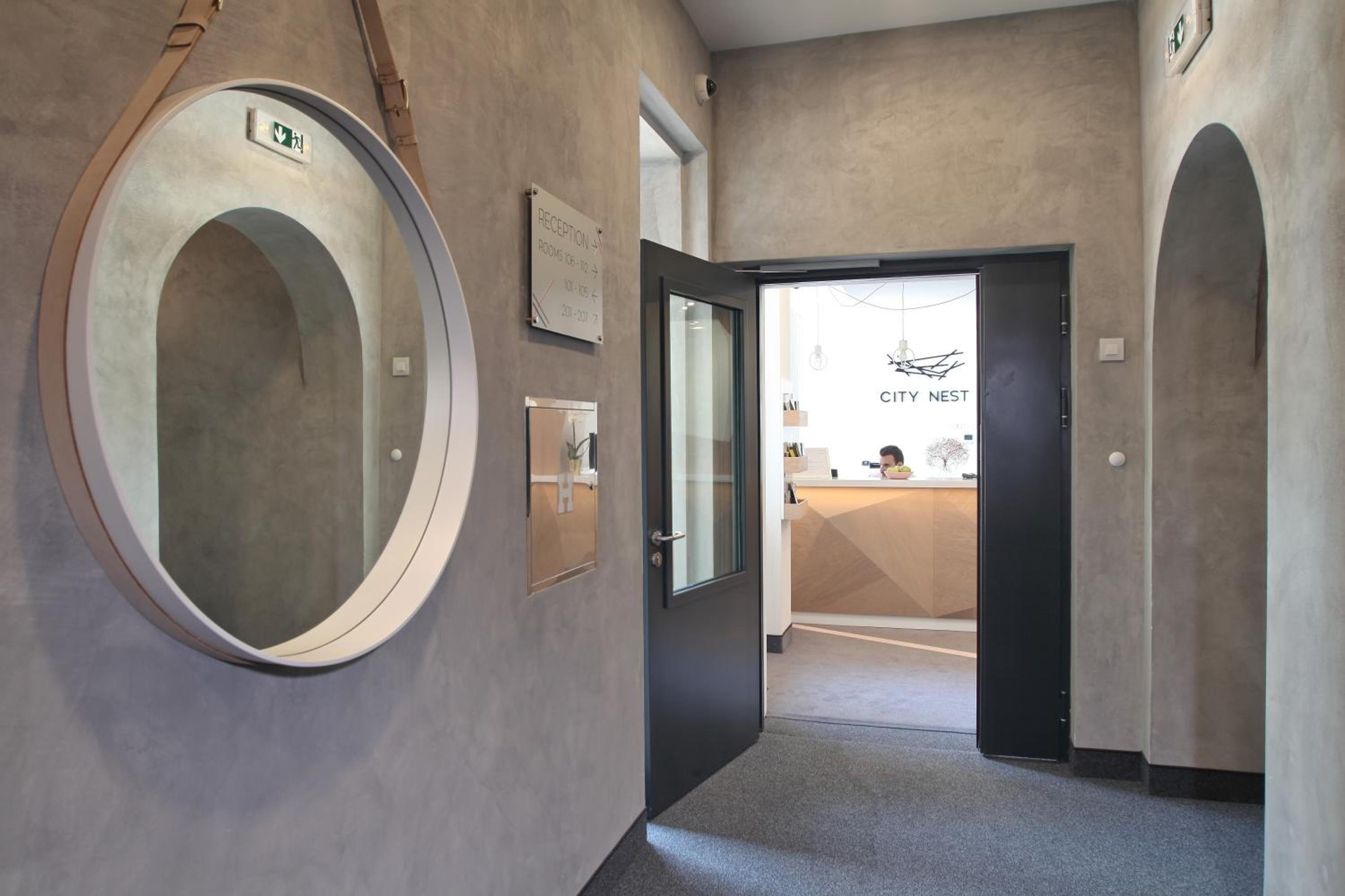 City Nest Modern & Cozy Suites