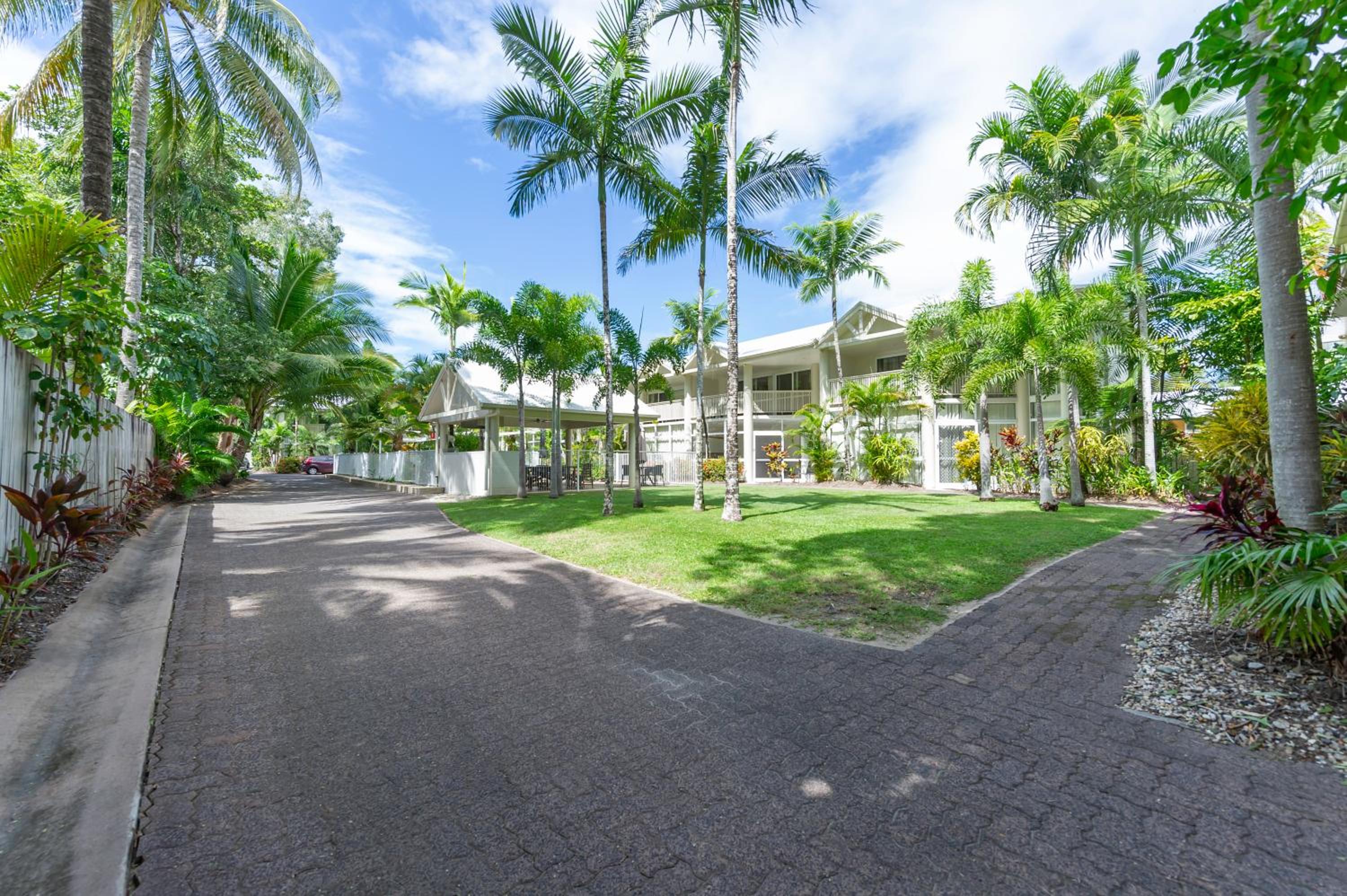 Tropical Nites Holiday Townhouses