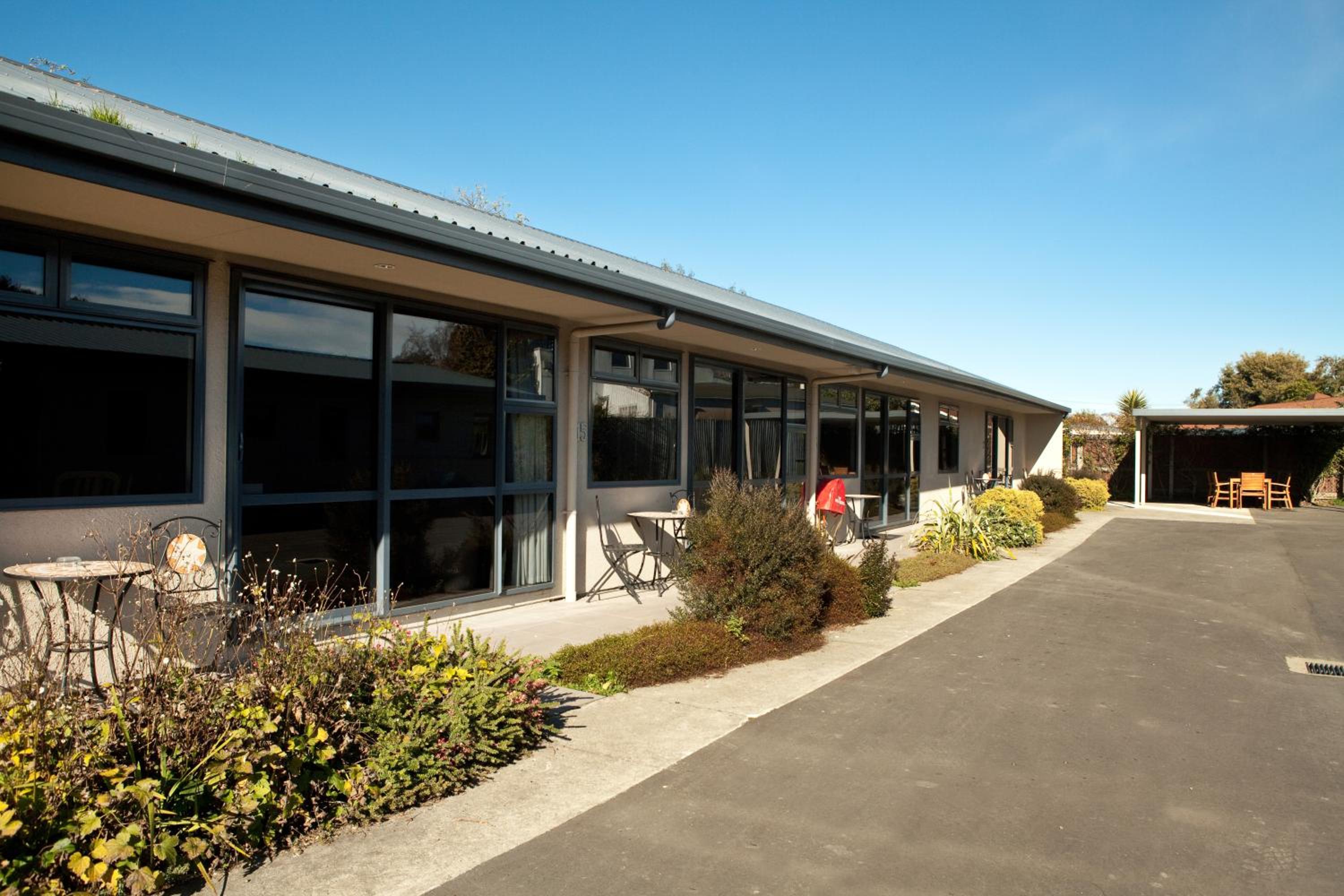 Grove Park Motor Lodge