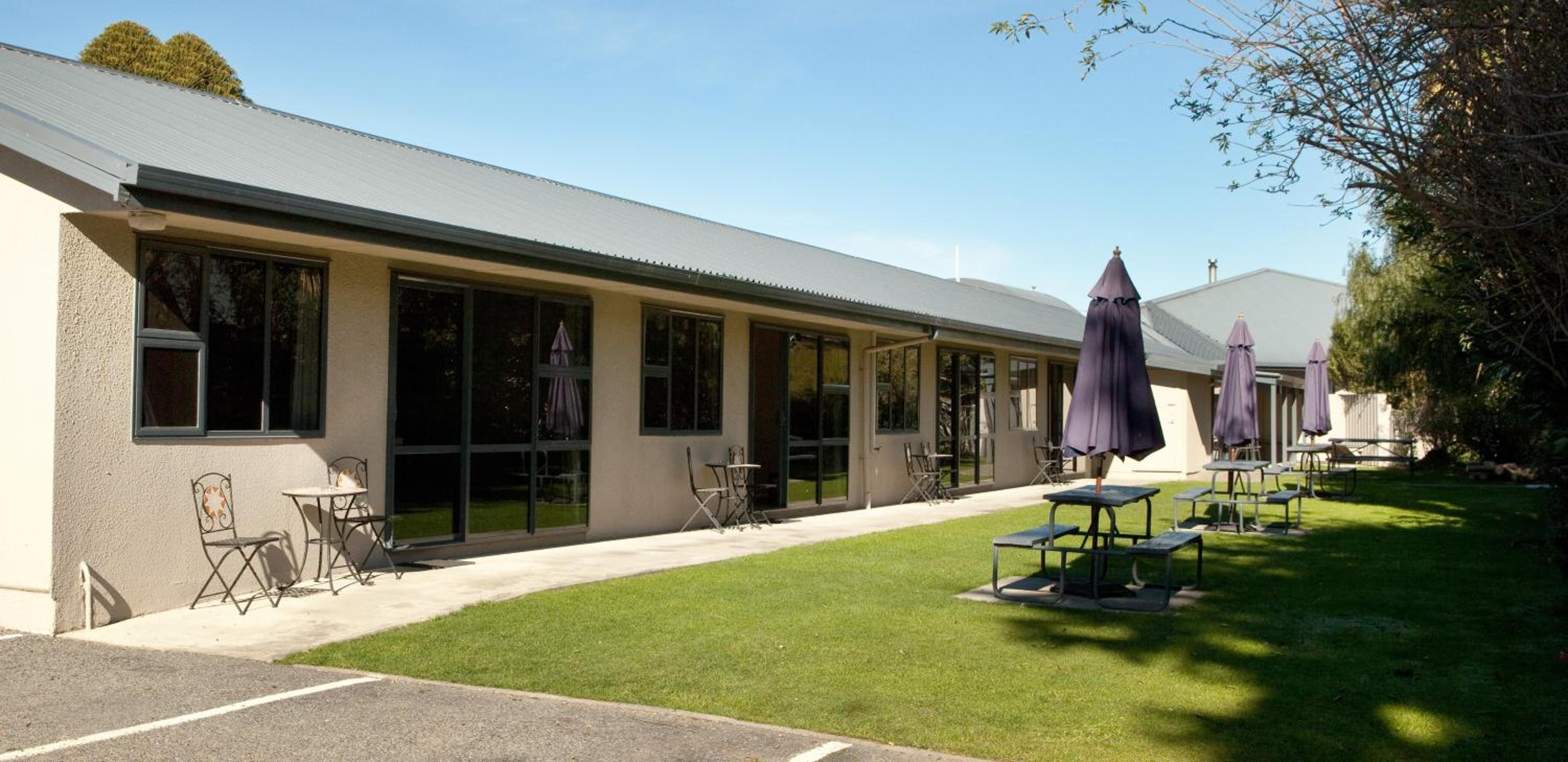 Grove Park Motor Lodge