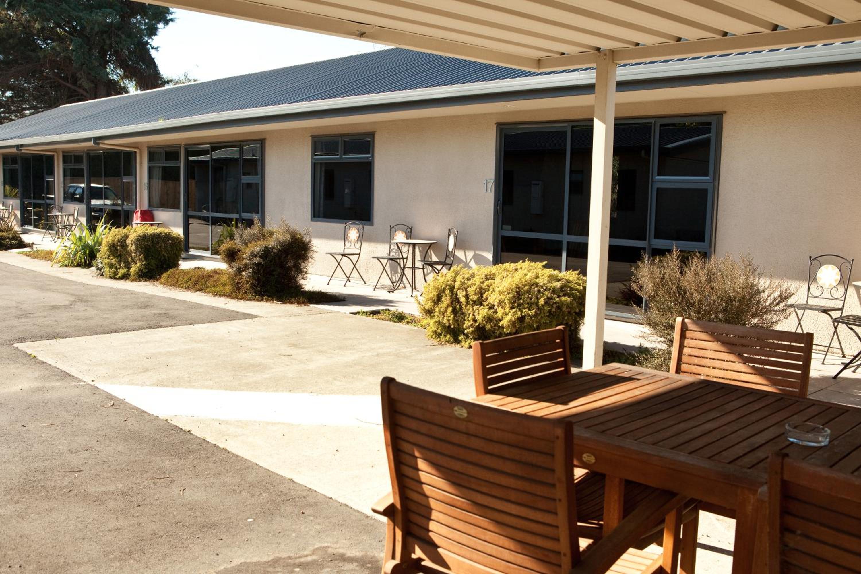 Grove Park Motor Lodge