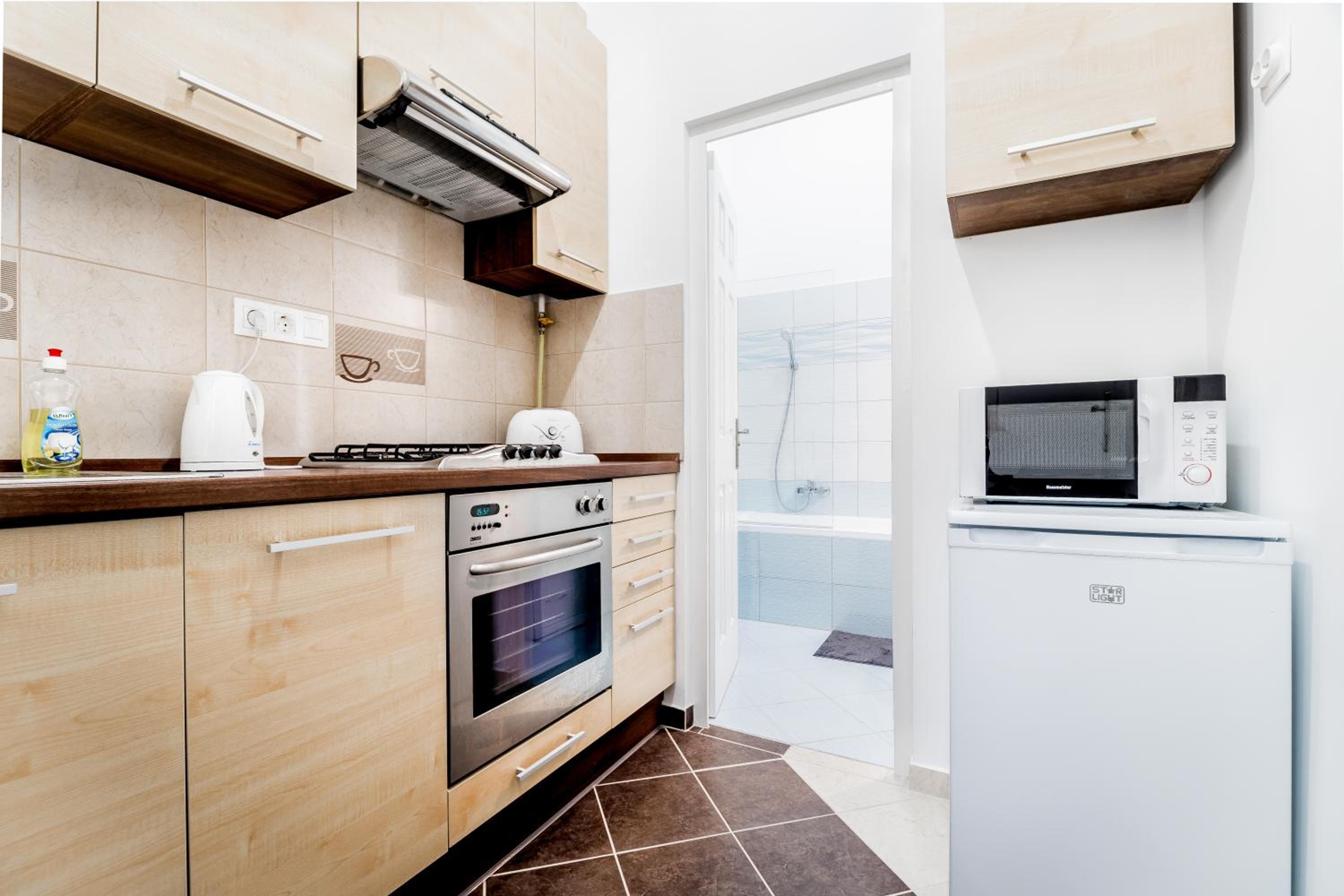 BpR Turquoise Simplicity Apartment