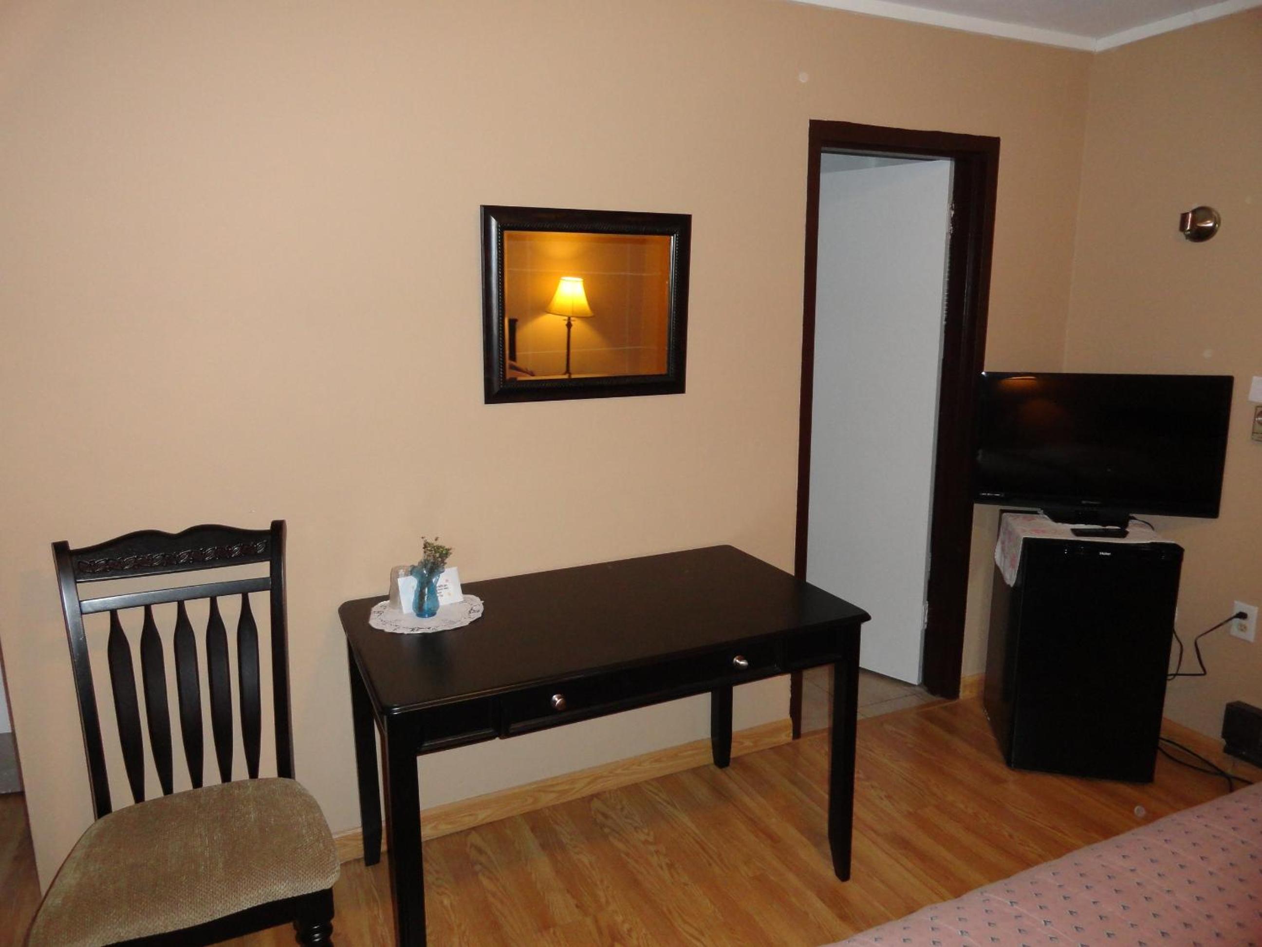 Elm Tree Motel