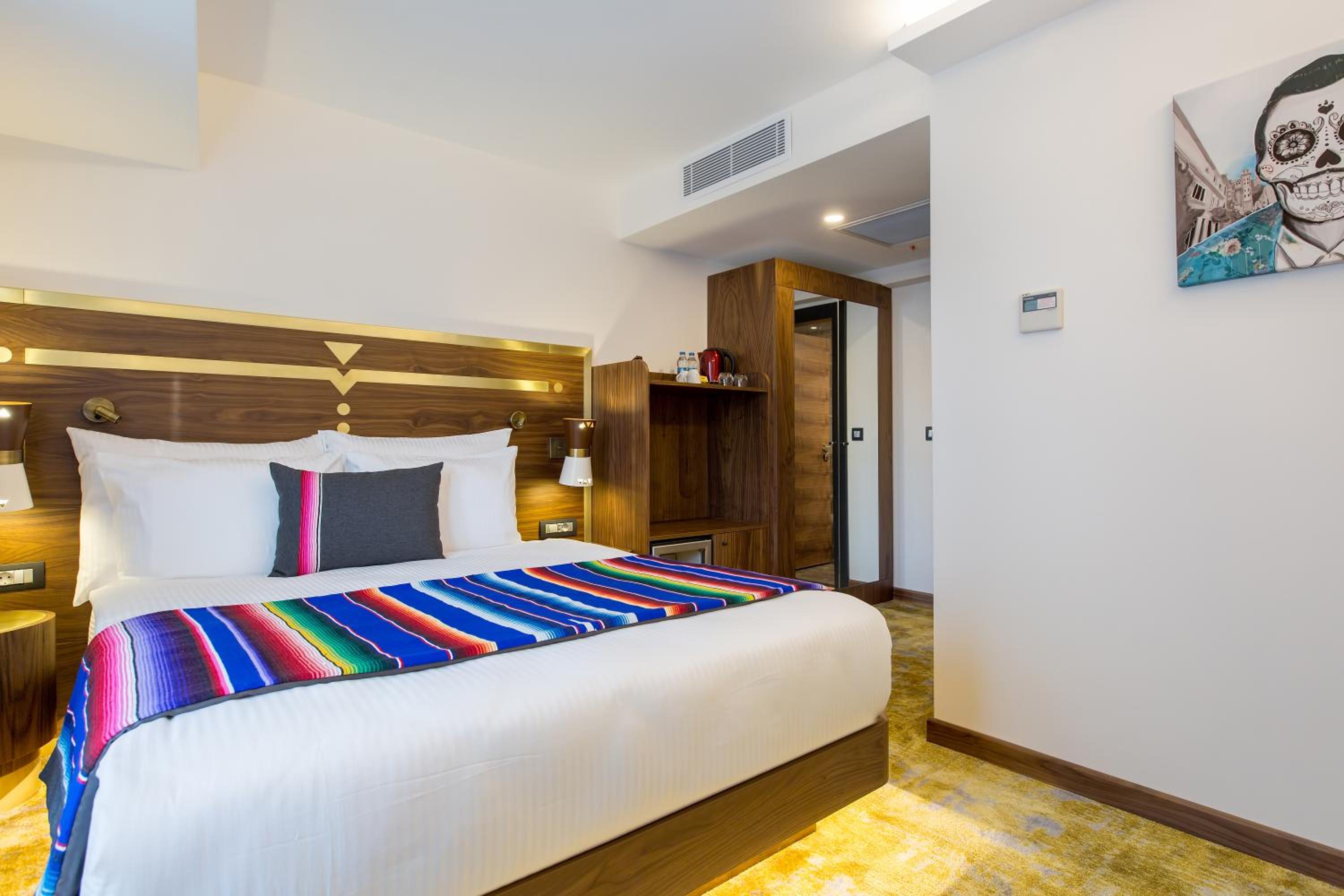 Hay Hotel Alsancak - Image 12