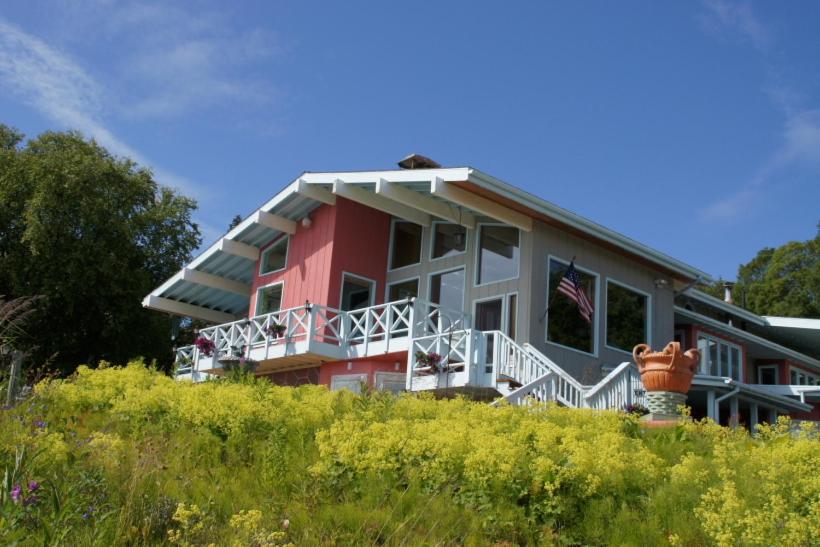 Homer Vacations - Halcyon Heights BB/Inn - Property Image 14
