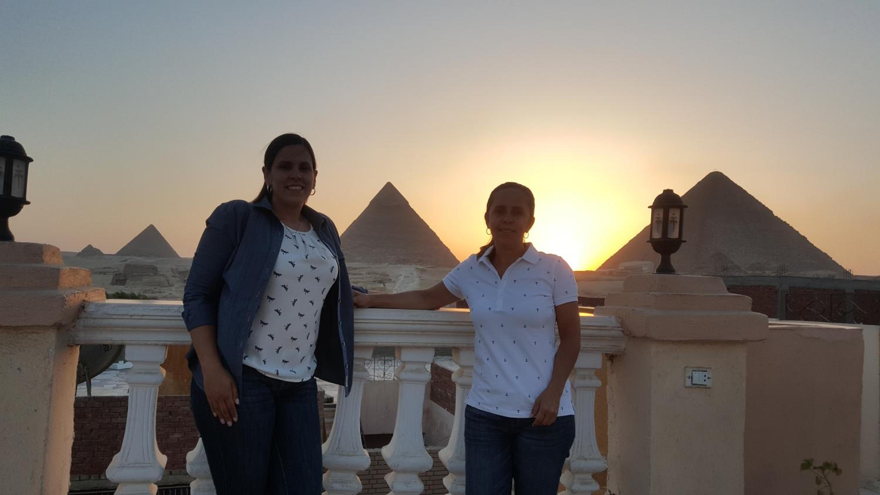 Royal Pyramids Inn