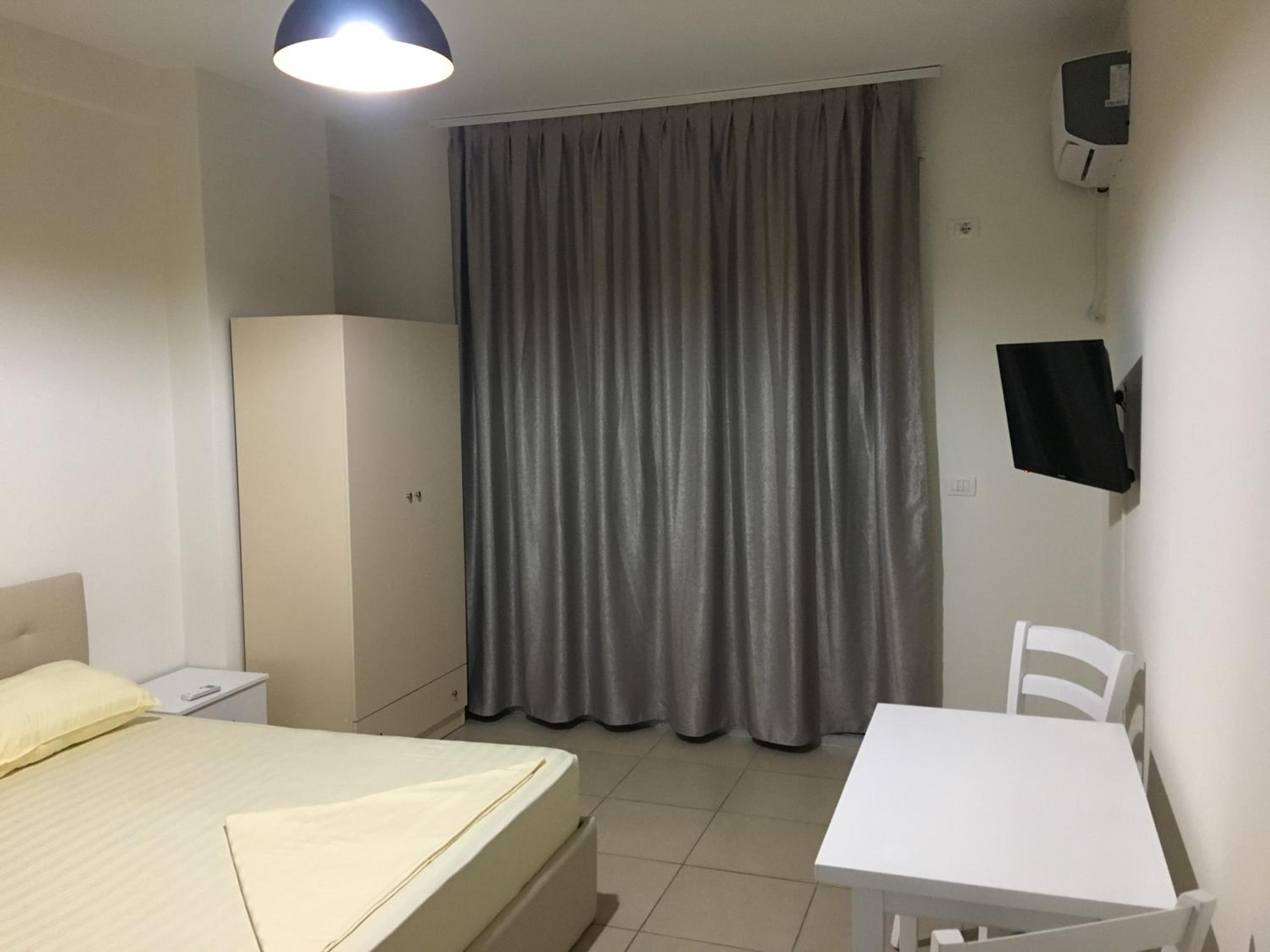 ALEXANDER Rooms & Apartments