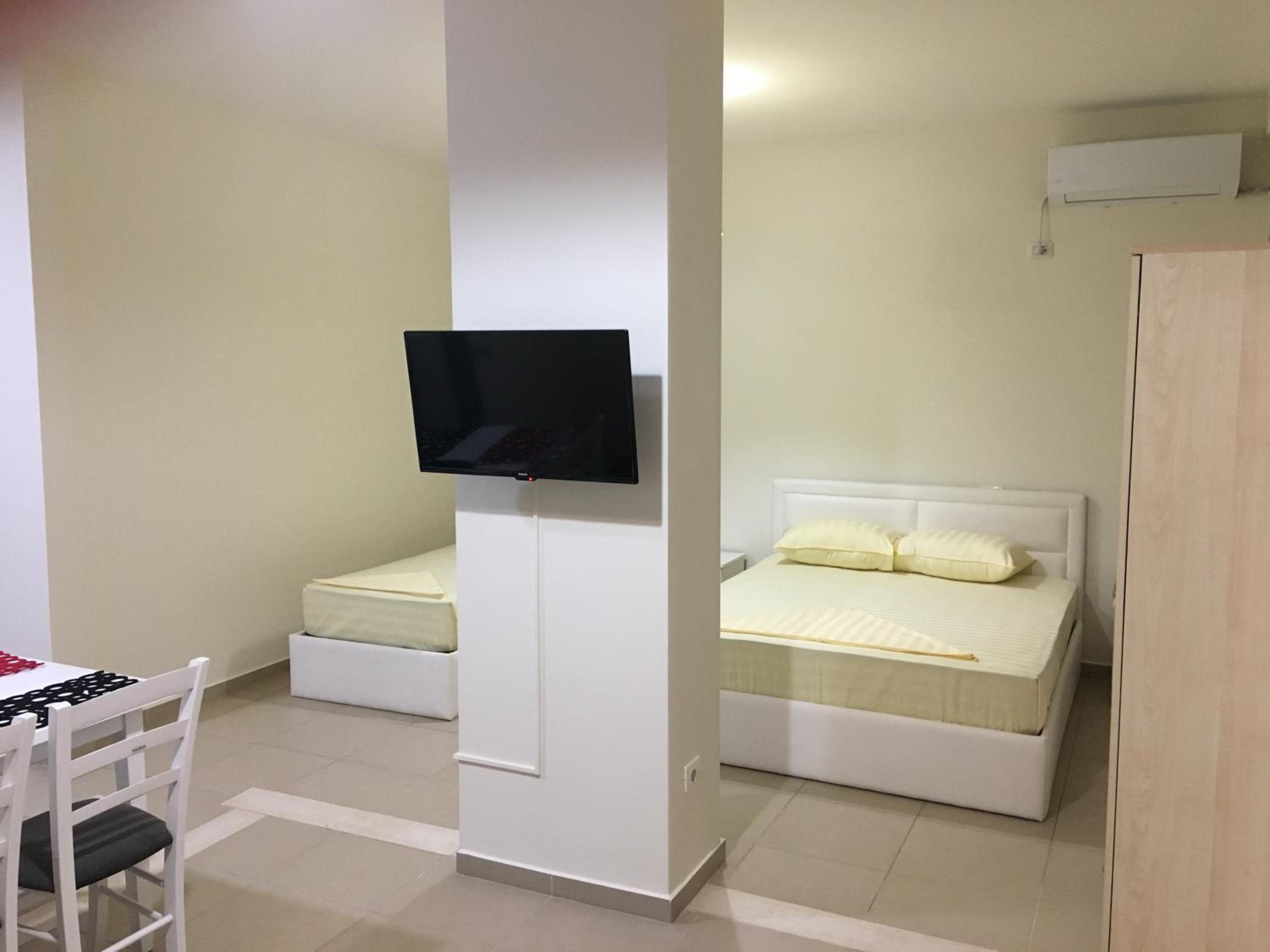 ALEXANDER Rooms & Apartments