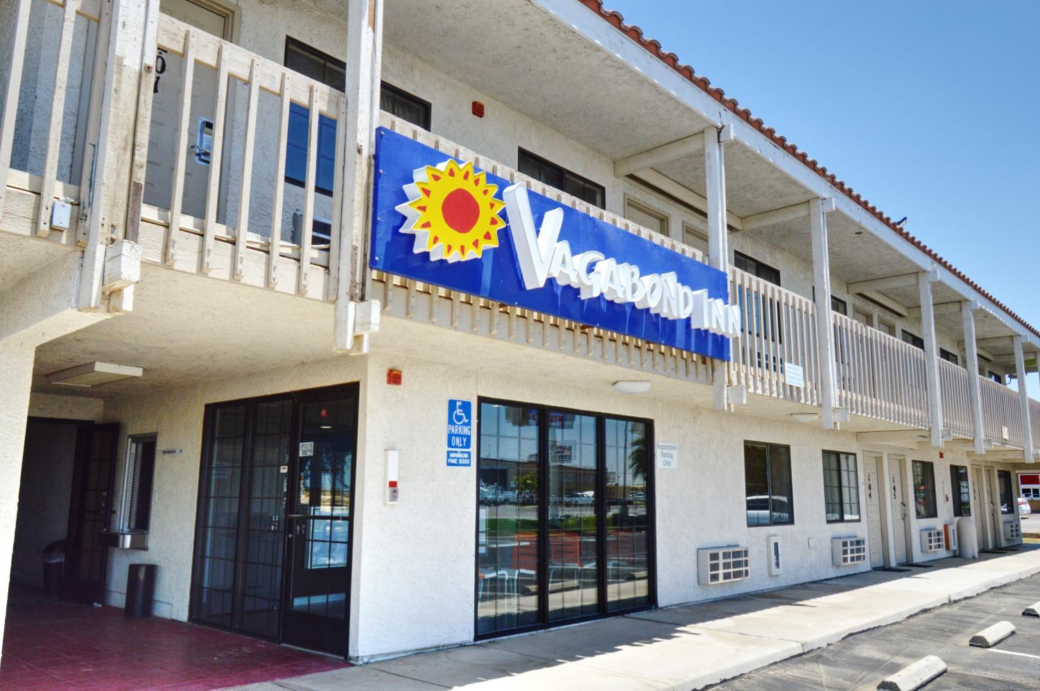 Bakersfield Vacations - Vagabond Inn Buttonwillow North I-5 - Property Image 1