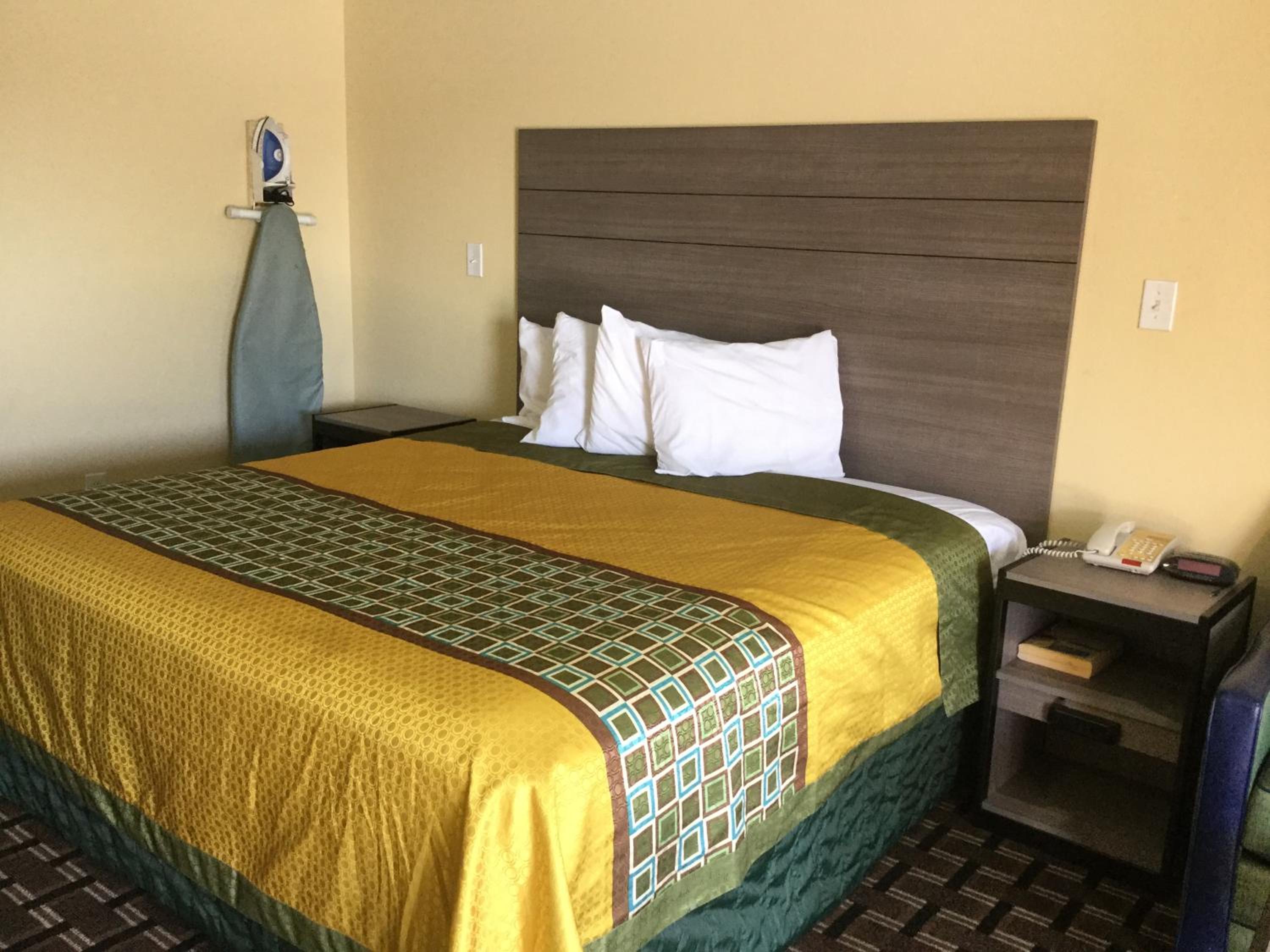Luxury Inn and Suites Seaworld